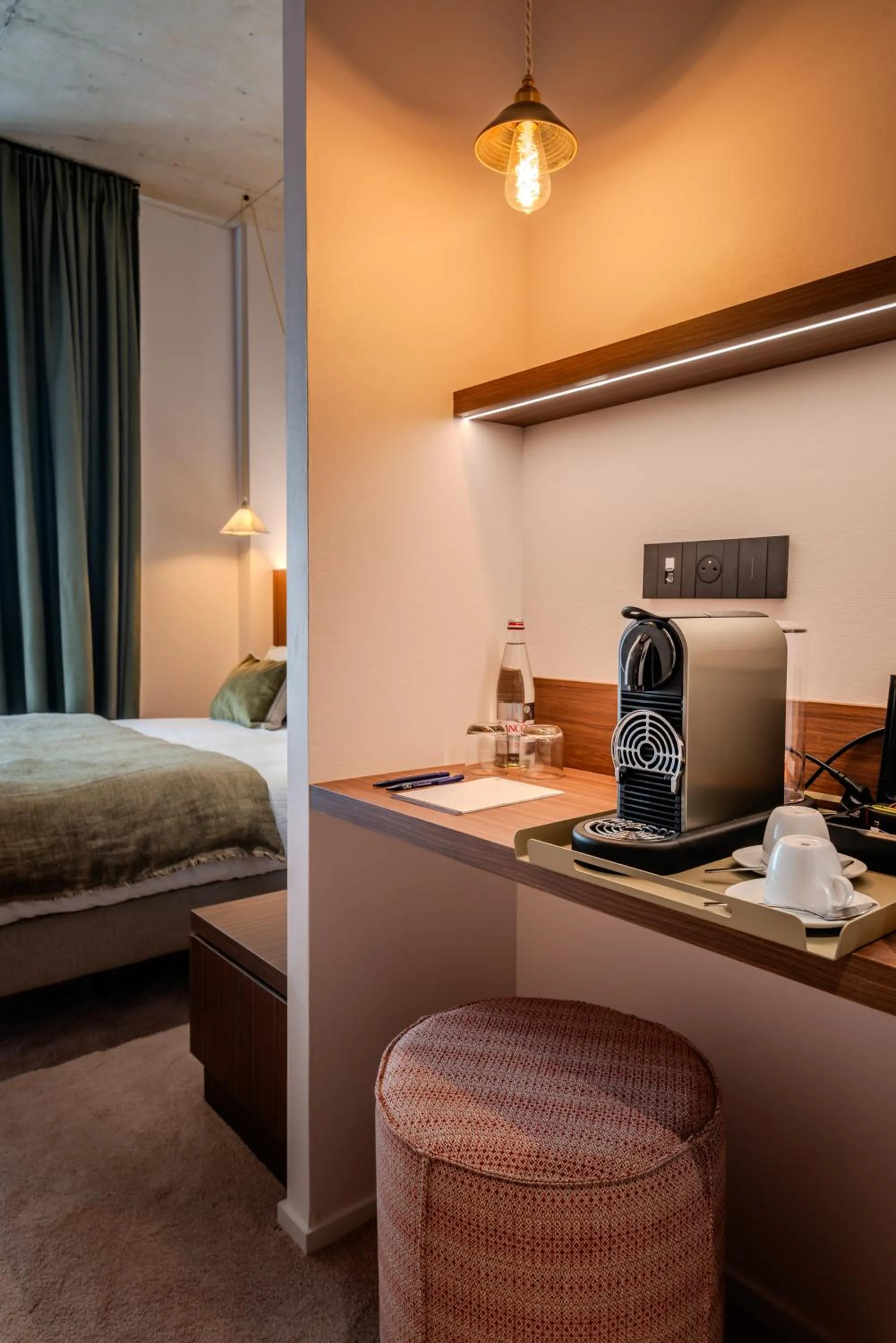 Bed in Hôtel Anne de Bretagne