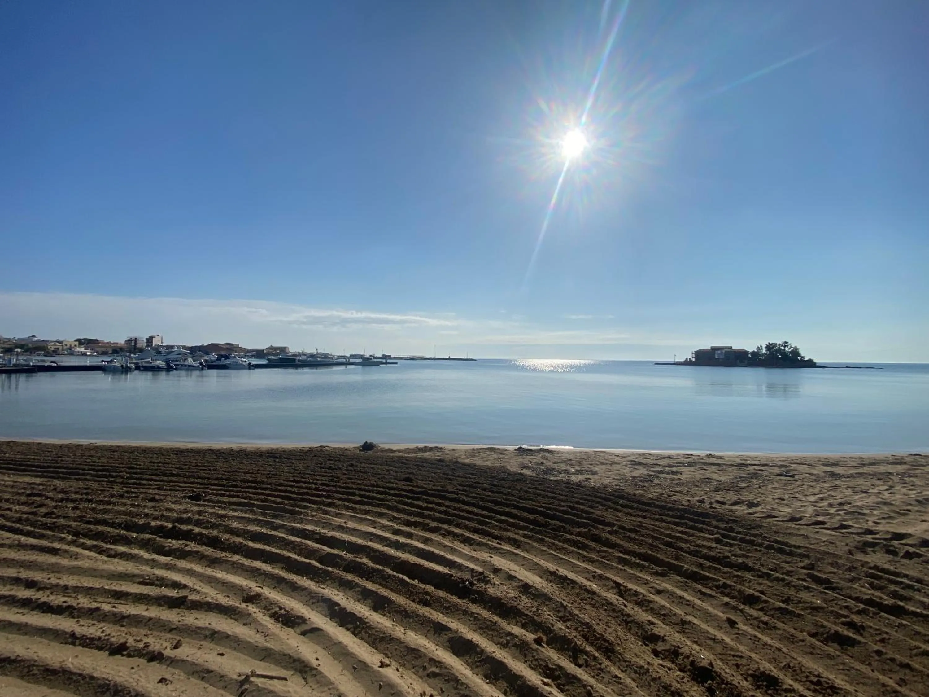 Beach in Saint George's House Appartamenti & Spa