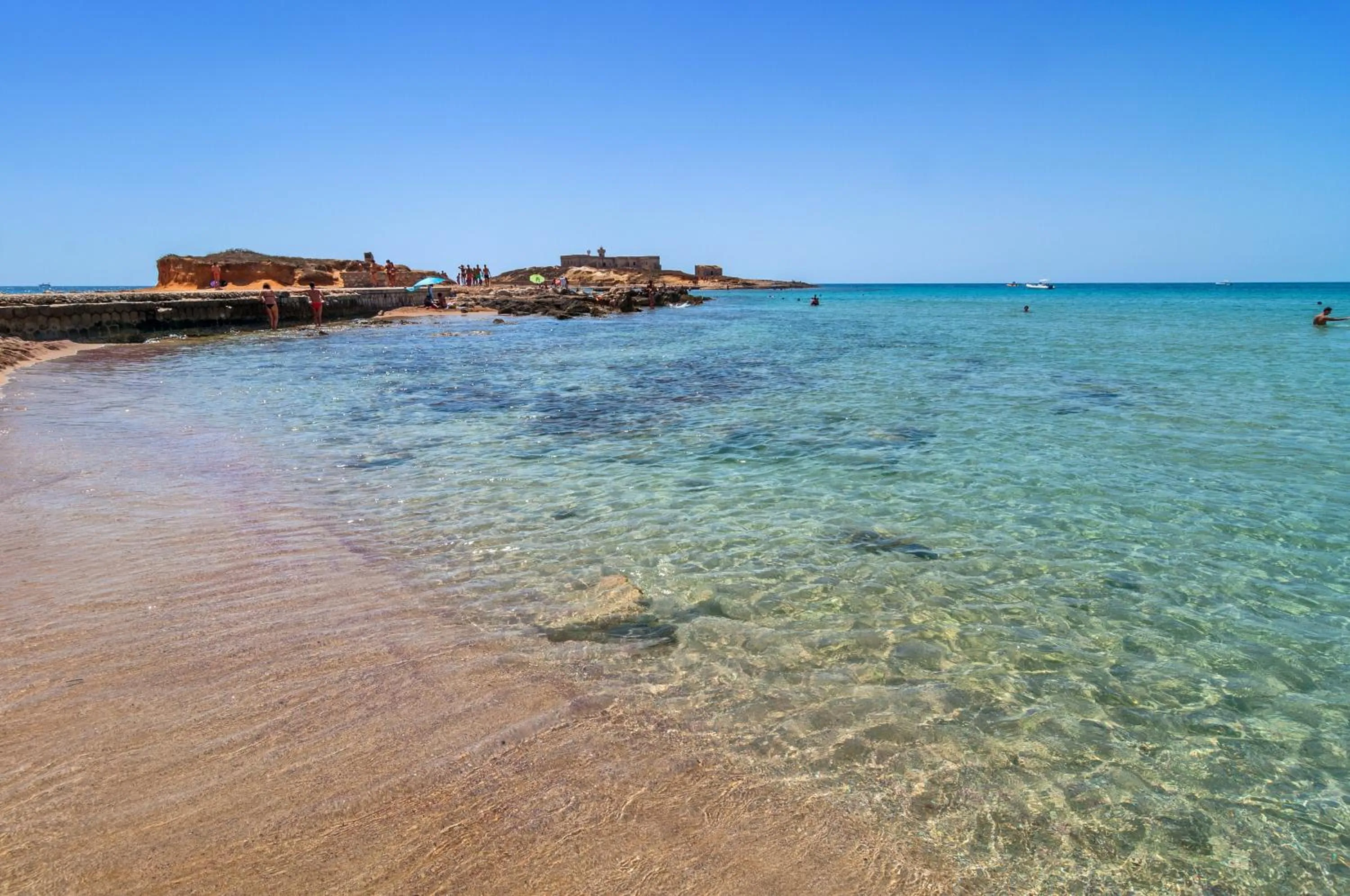 Beach in Saint George's House Appartamenti & Spa