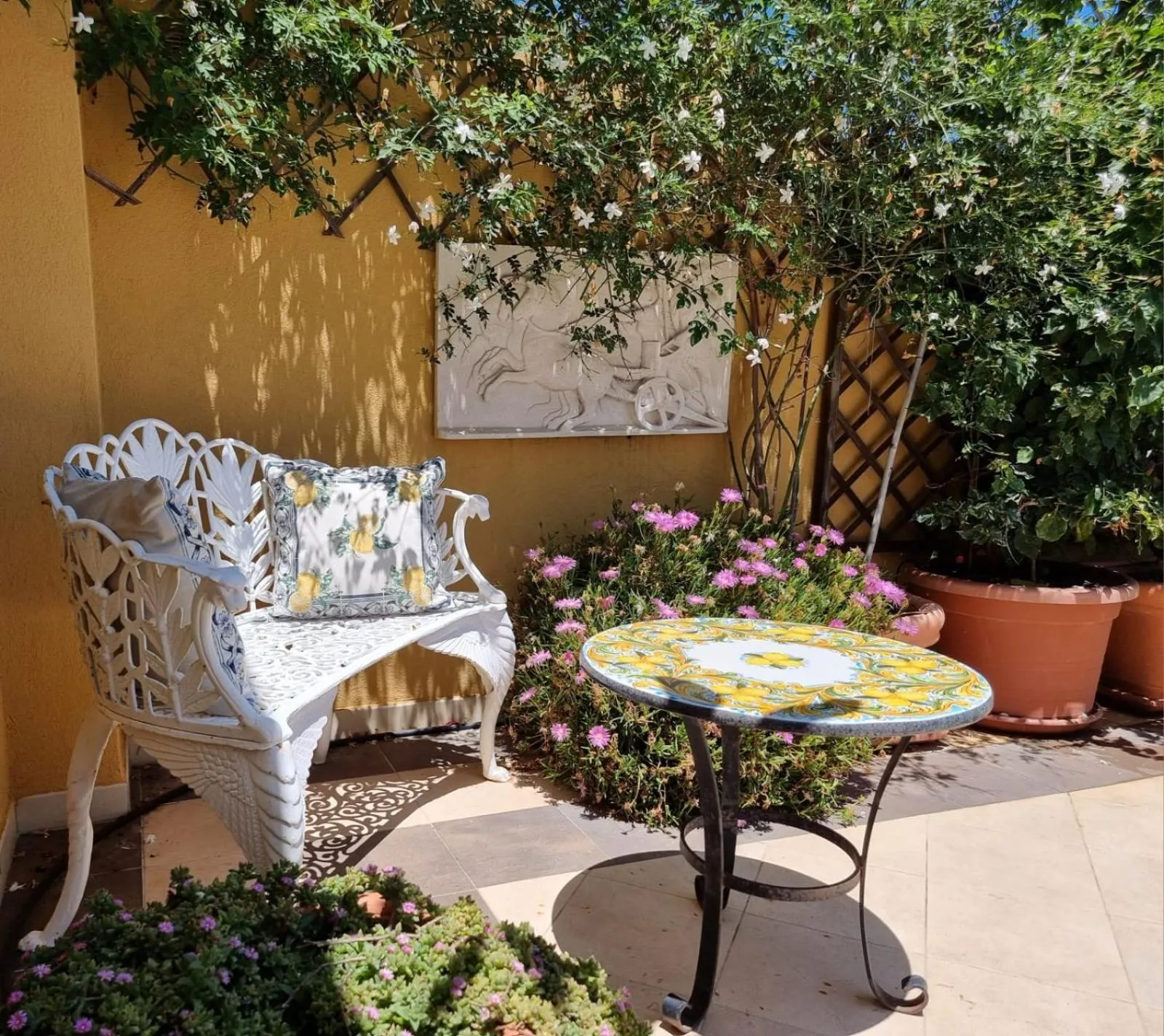 Balcony/Terrace in Saint George's House Appartamenti & Spa