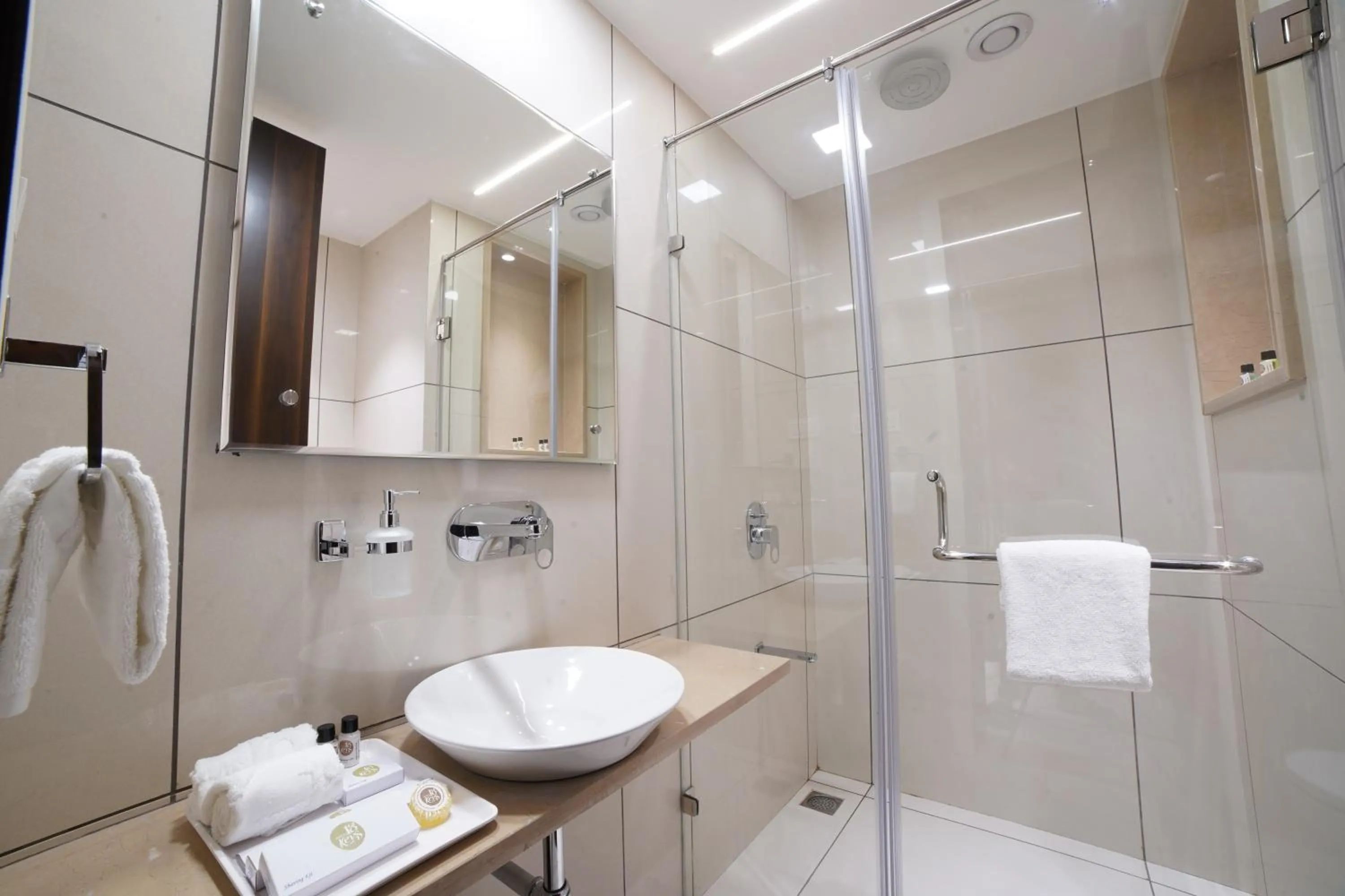 Bathroom in Hotel 18 Keys