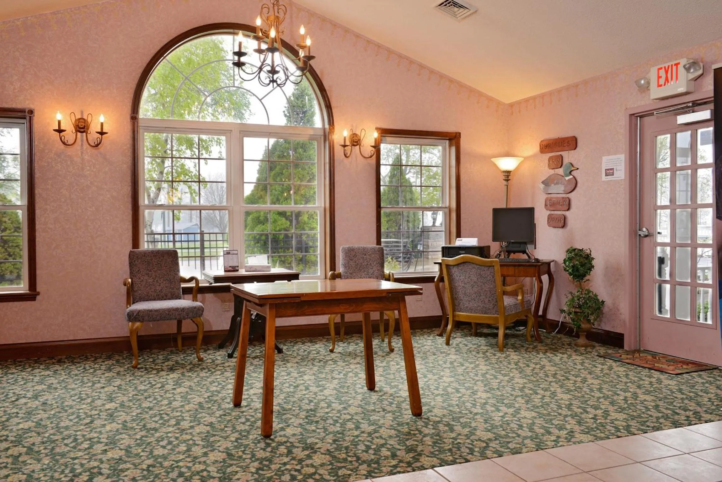 Lobby or reception in OurGuest Inn & Suites Downtown Port Clinton