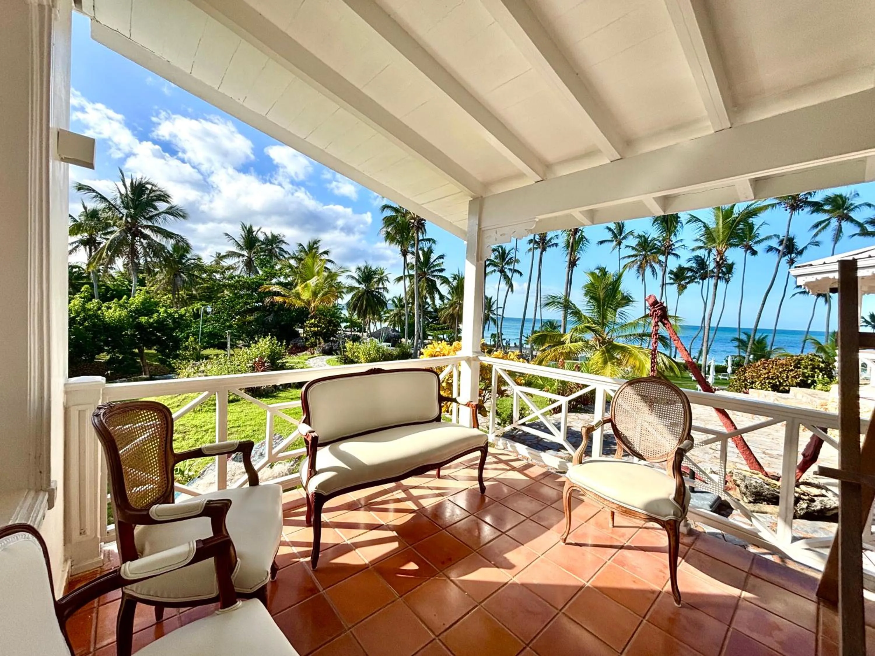 Seating area in Hotel TODOBLANCO, Las Galeras, SAMANA