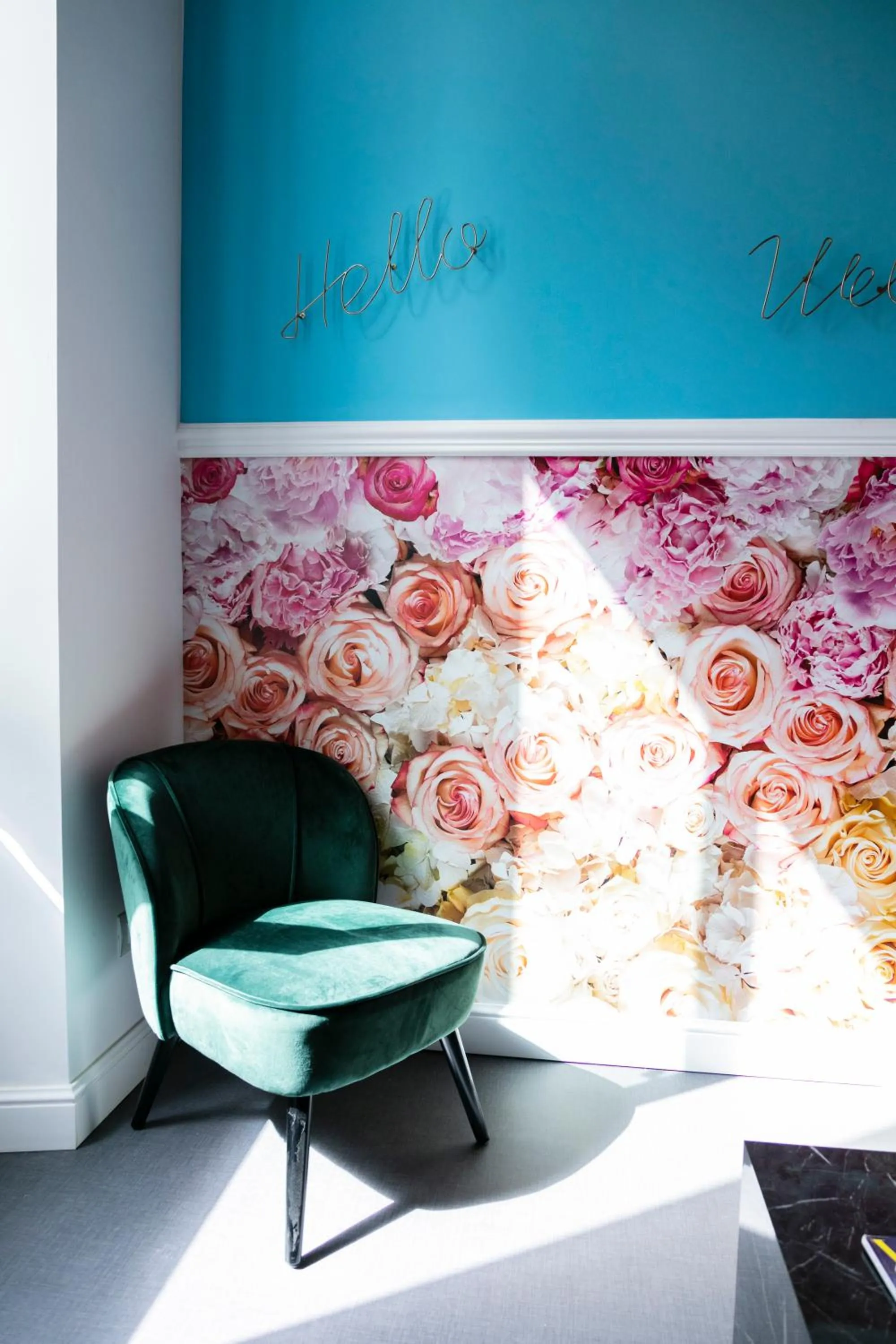 Communal lounge/ TV room in Hadrianus Temple Suites - The Venue Collection