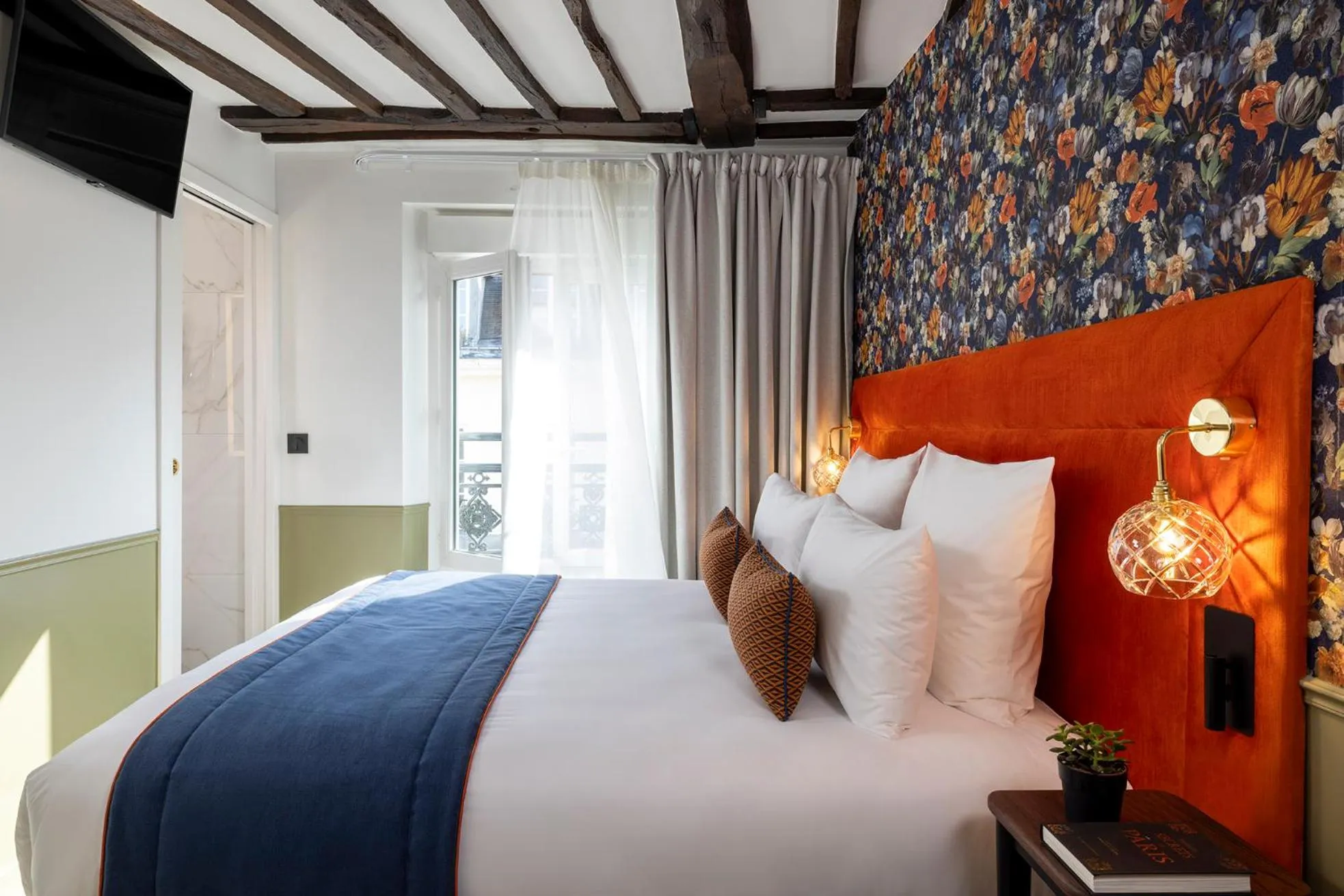 Bedroom, Bed in Hotel Louis II