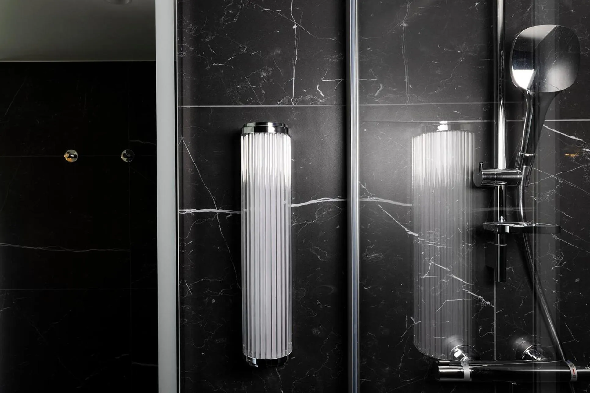 Bathroom in Hotel Louis II