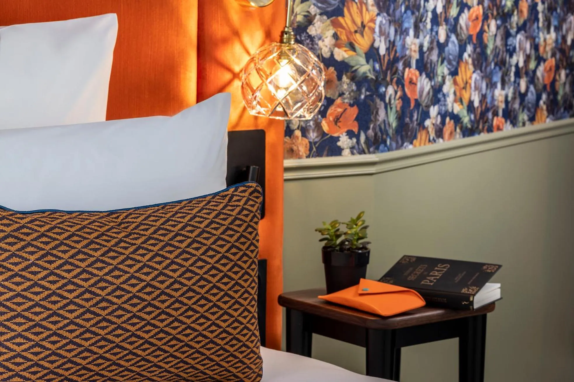 Bedroom, Bed in Hotel Louis II