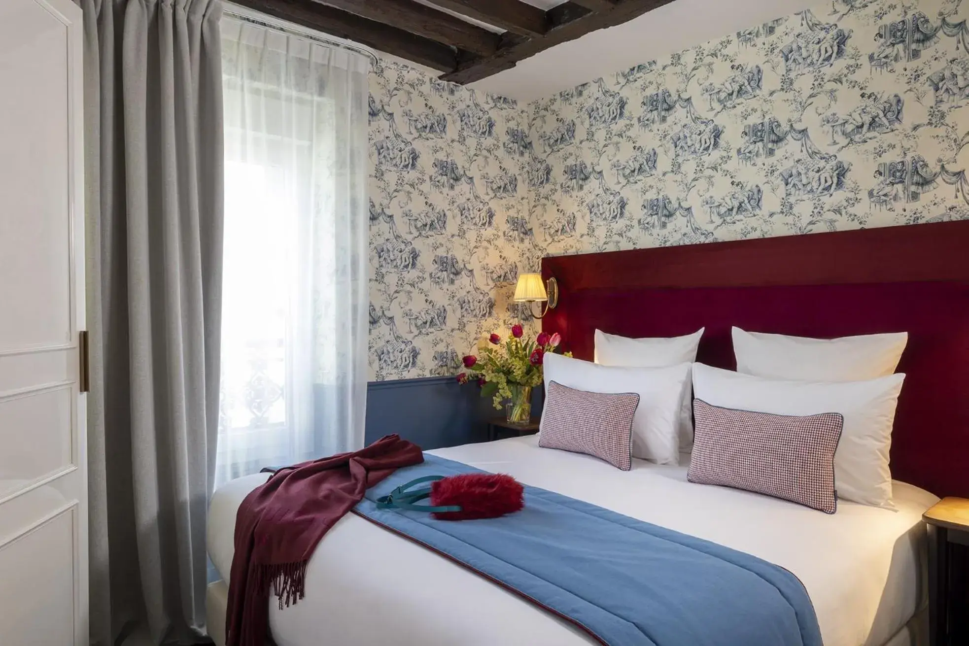 Standard Double Room in Hotel Louis II Standard Double Room in Hotel Louis II