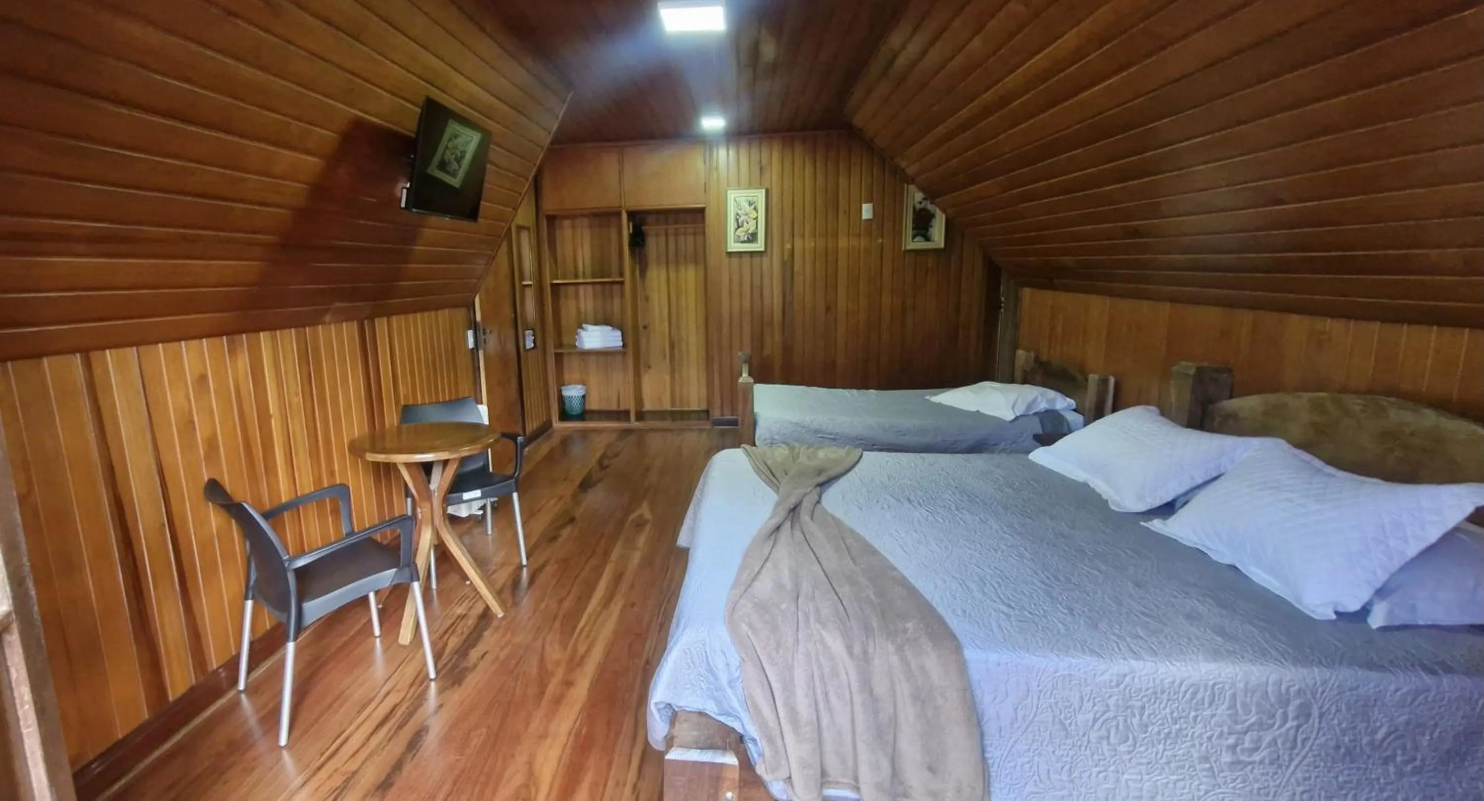 Photo of the whole room, Bed in Pousada da Lua