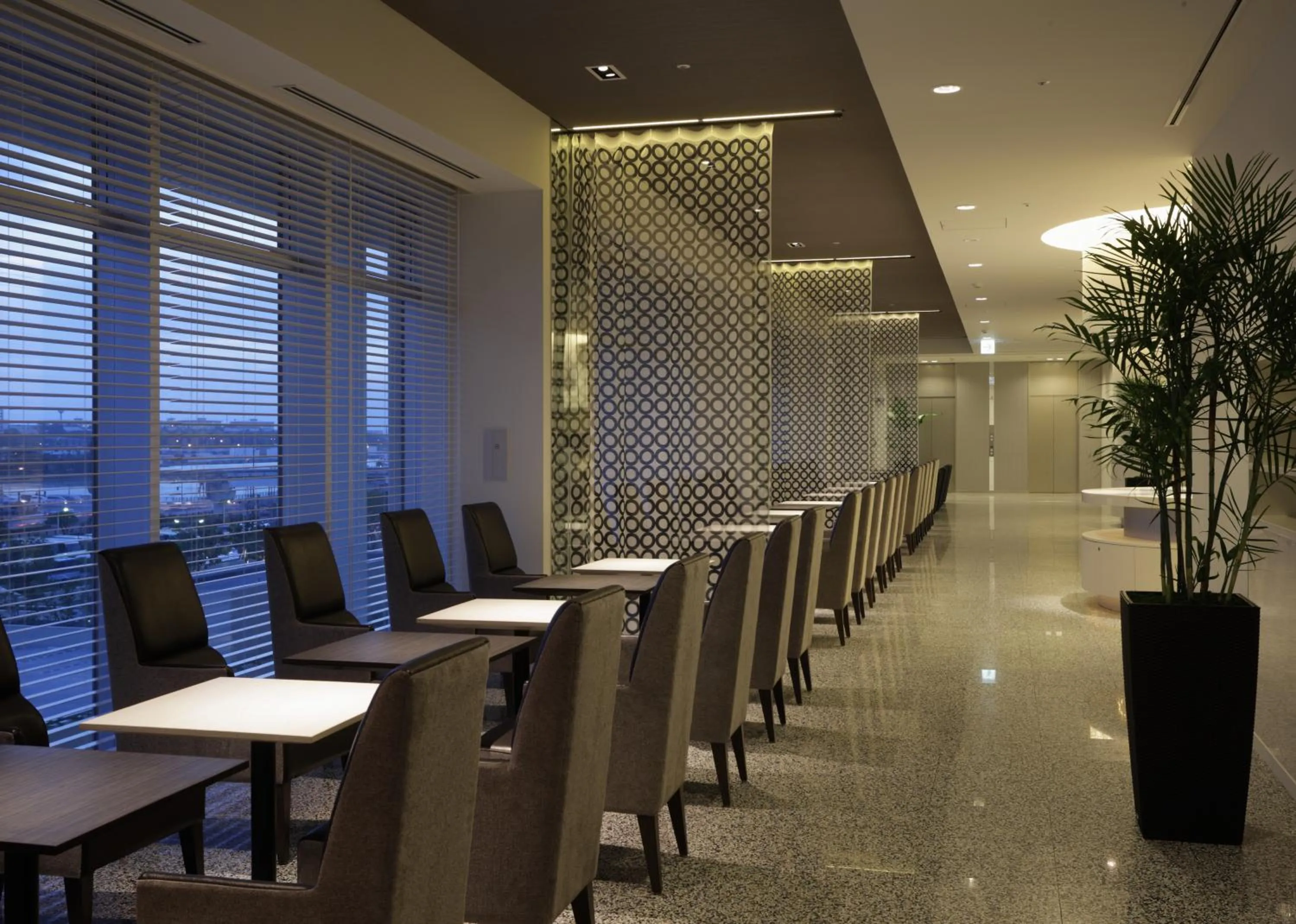 Restaurant/places to eat in Naha Tokyu REI Hotel