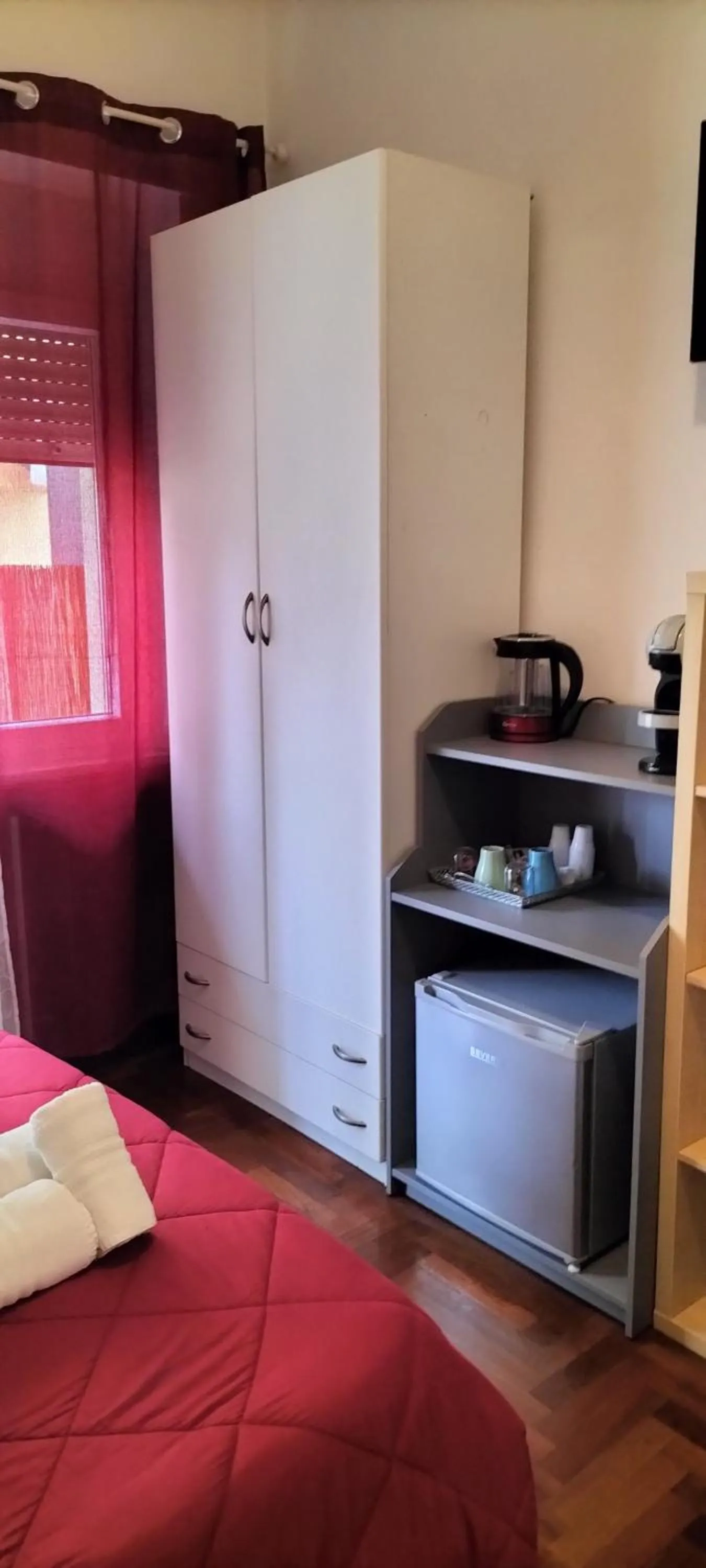 Bed in Domus Vatican Holiday's