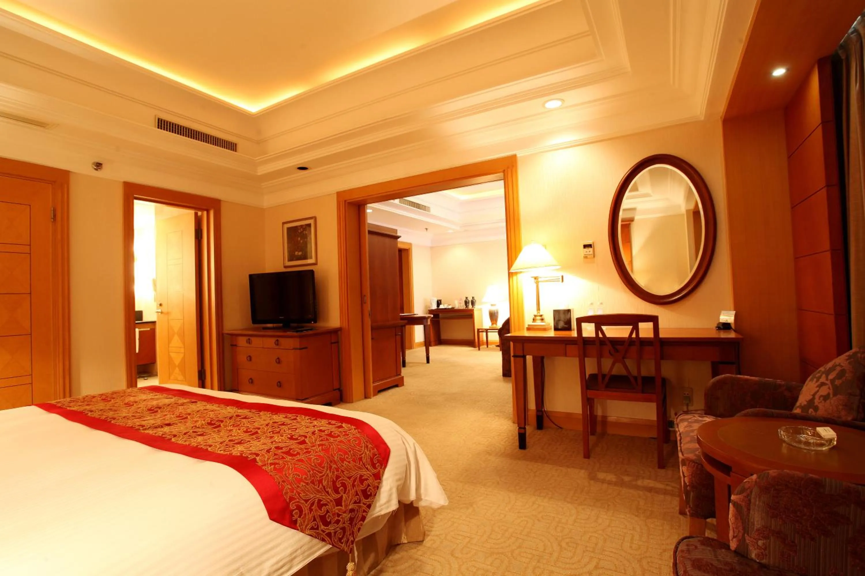 Bedroom, Bed in Ruishi Hotel Dalian