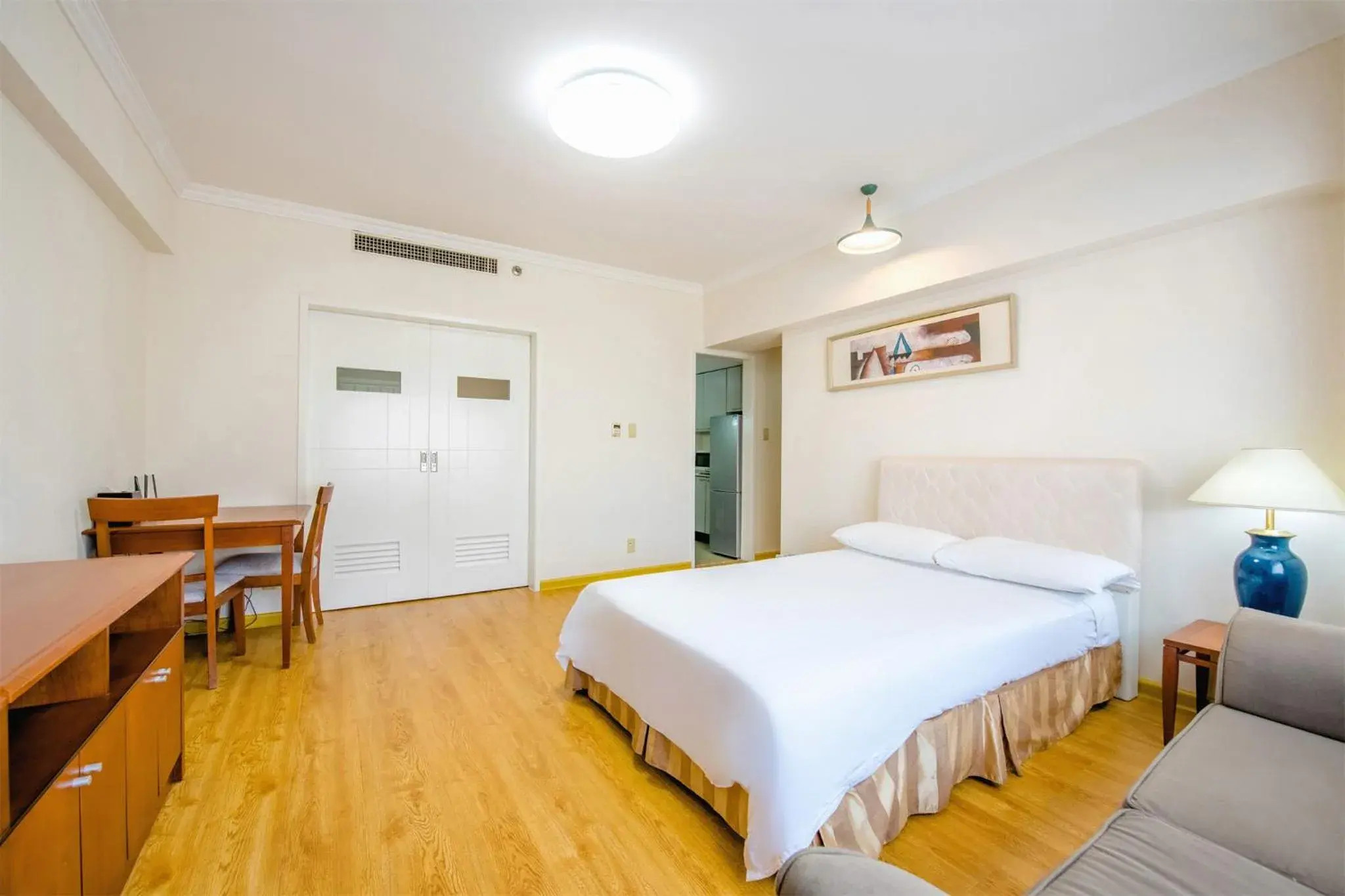 Family Studio in Ruishi Hotel Dalian Family Studio in Ruishi Hotel Dalian