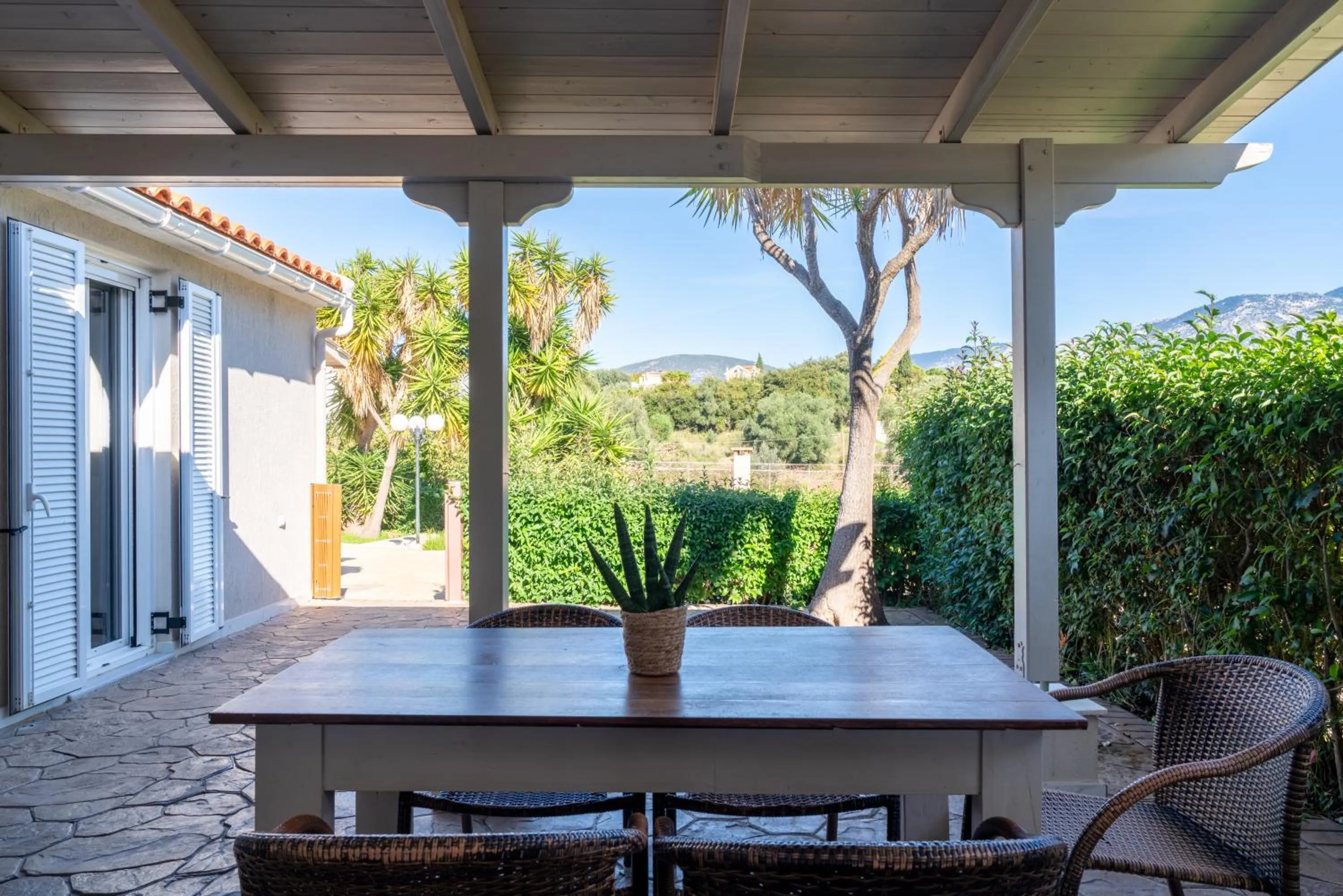 Garden in Residence Poseidon