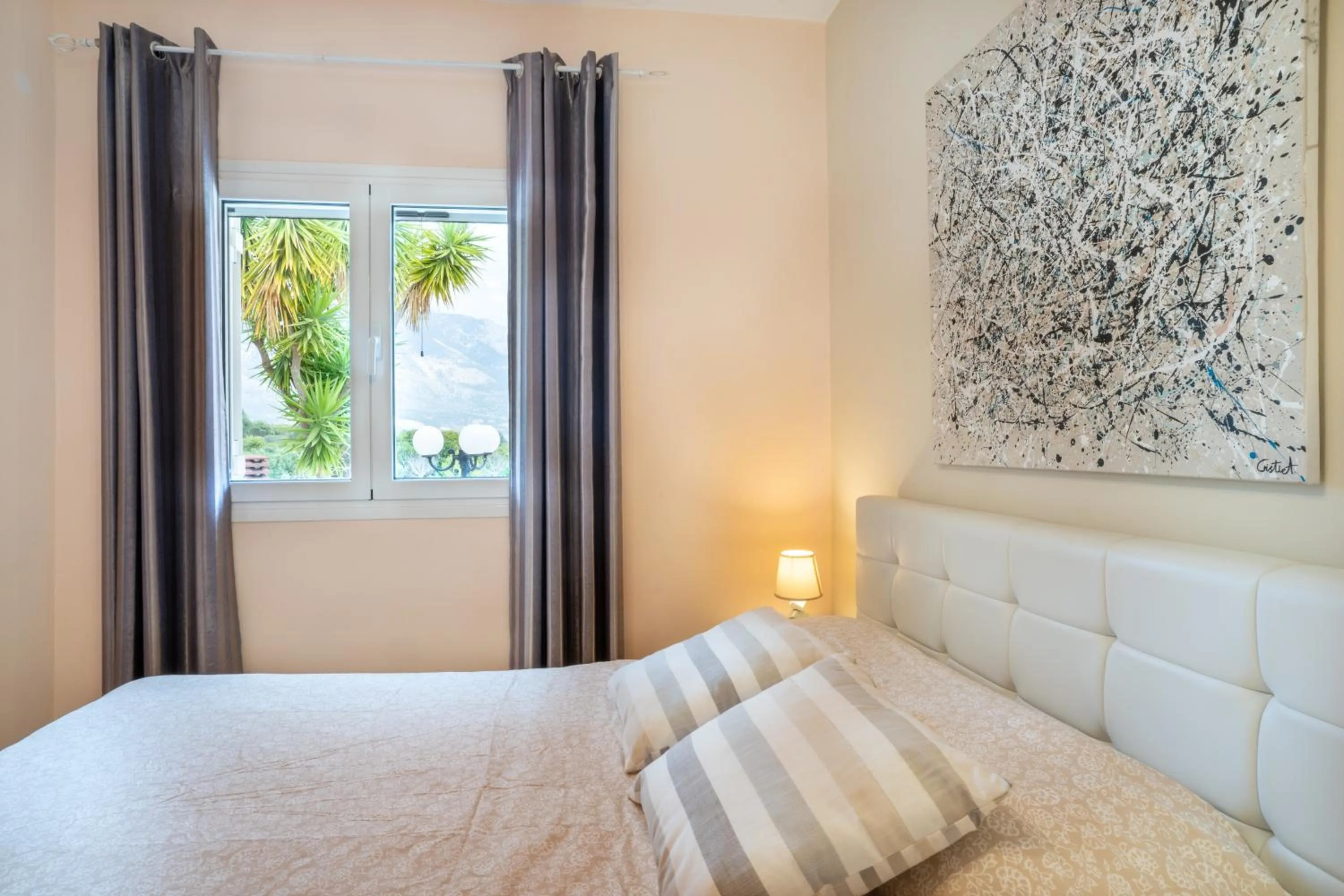 Bed in Residence Poseidon