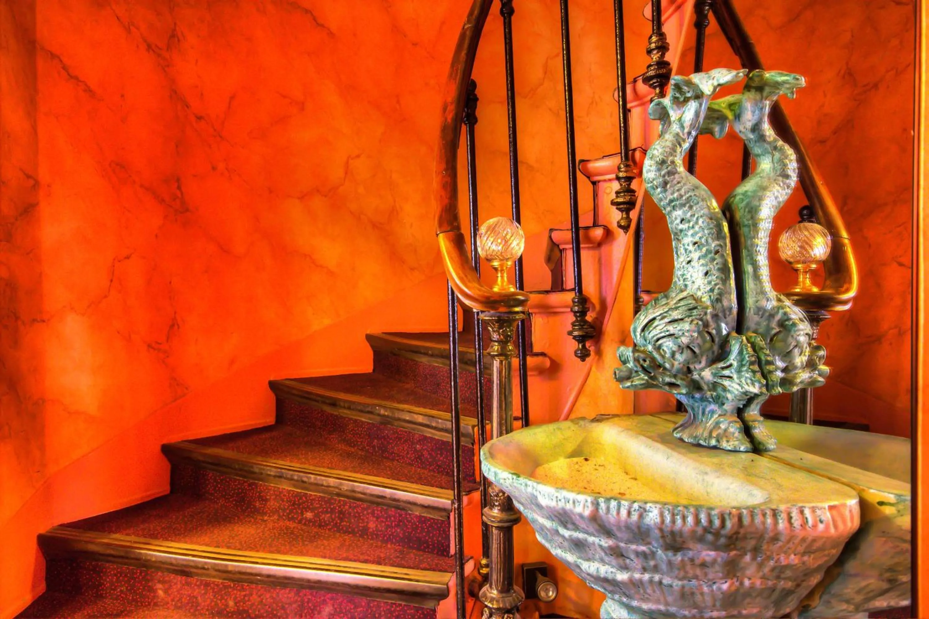 Lobby or reception in Hôtel Des Trois Gares