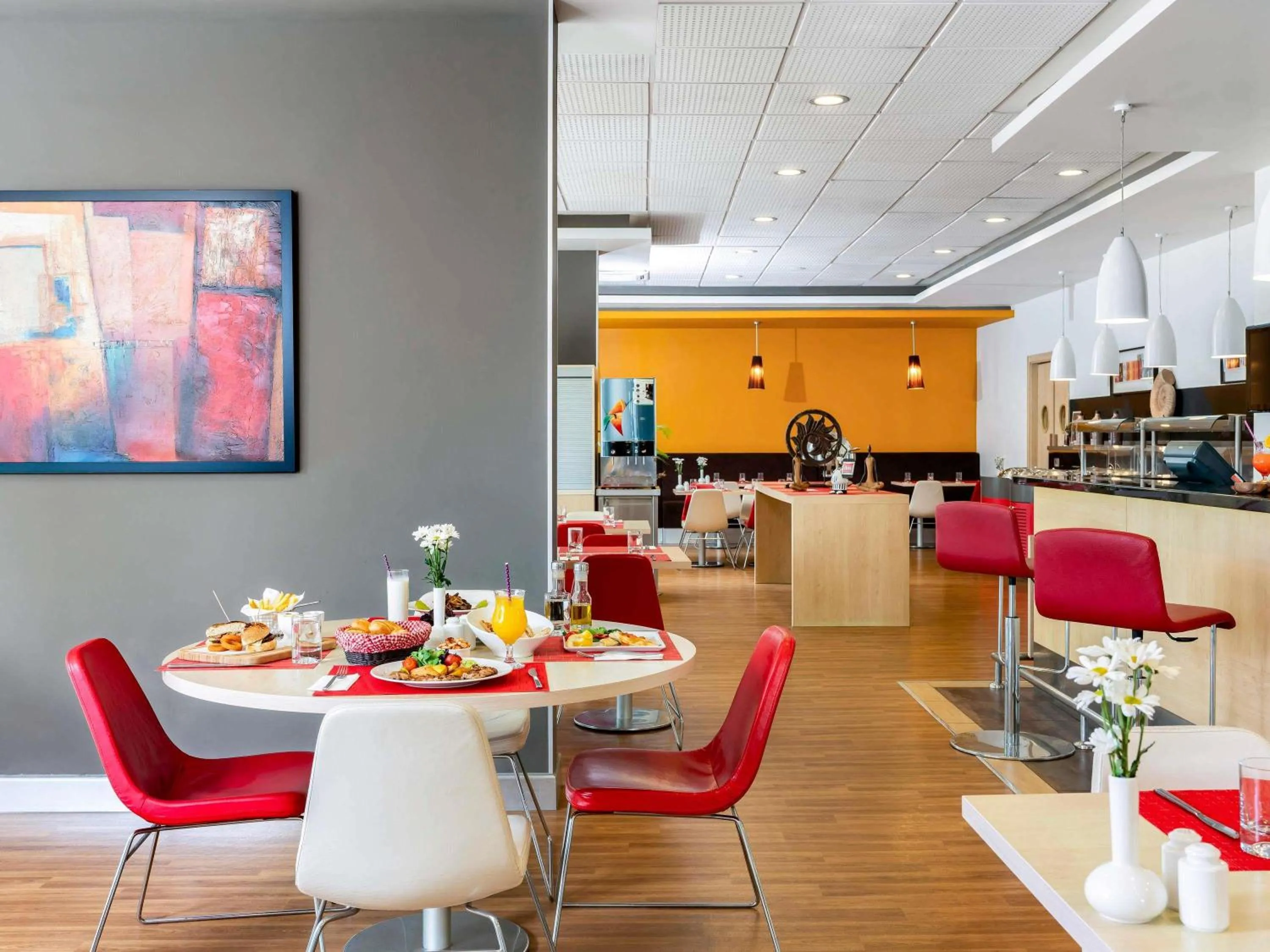 Lounge or bar in Ibis Izmir Alsancak