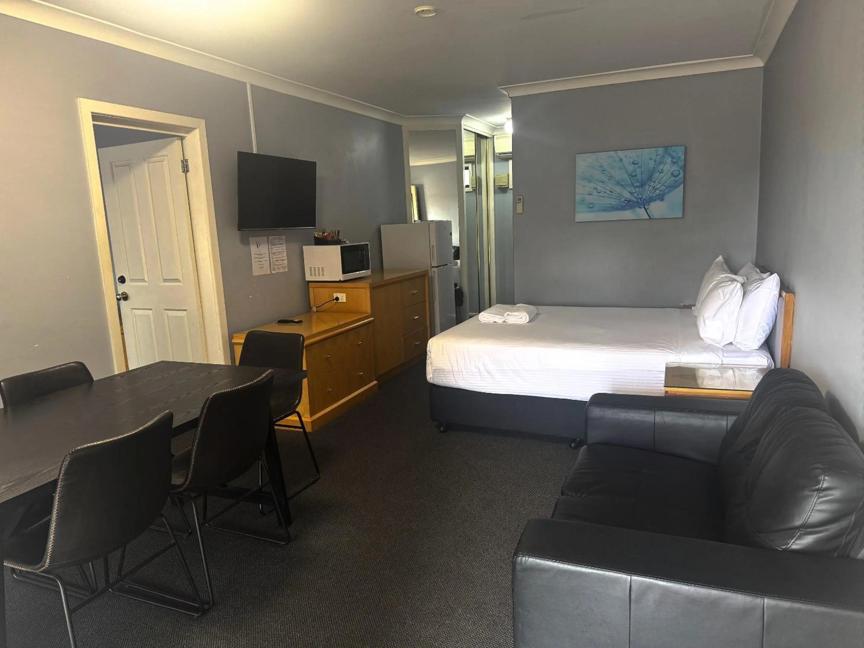 Bed in Old Maitland Inn - Rutherford