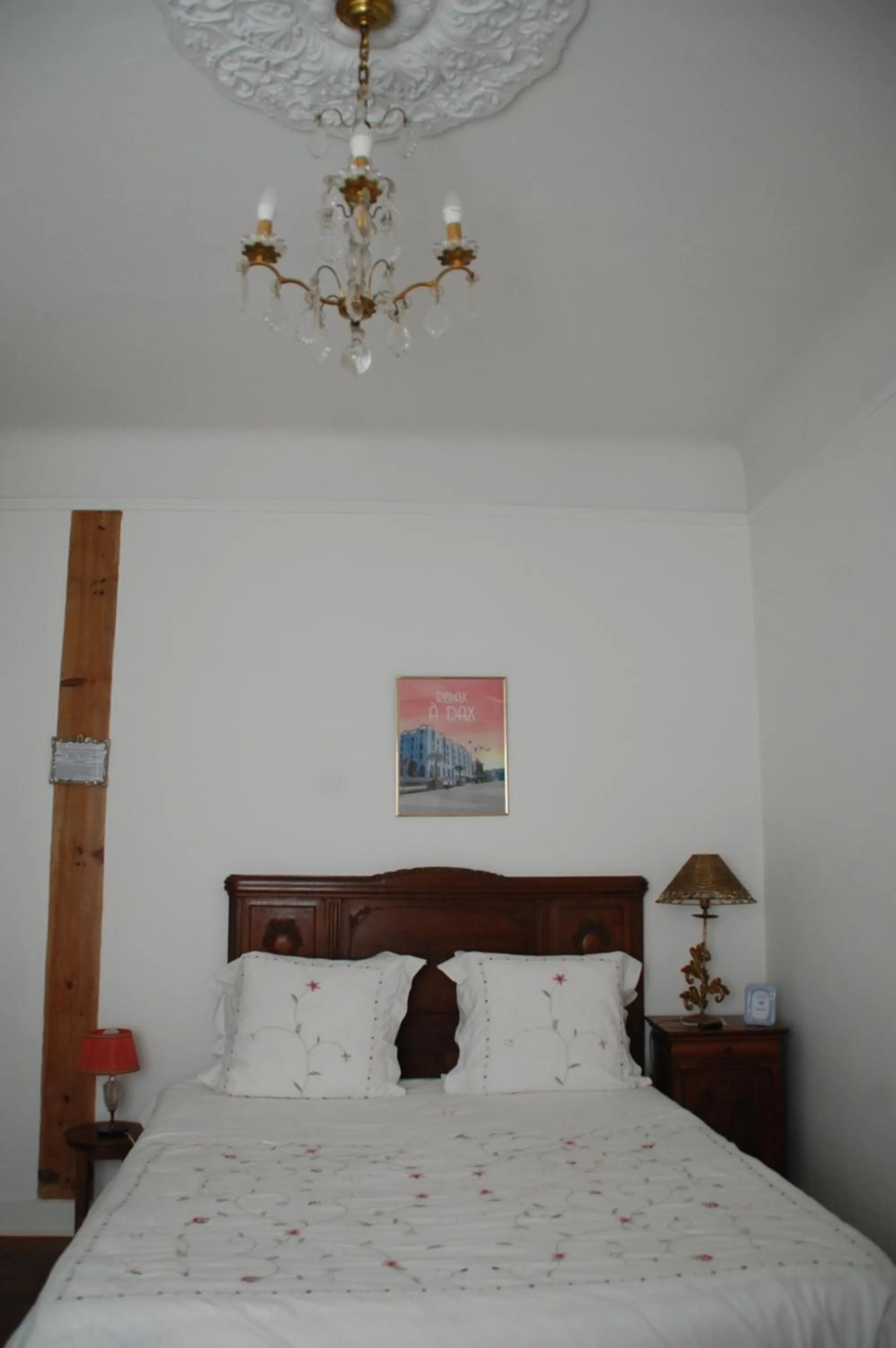 Photo of the whole room, Bed in La Croix Blanche