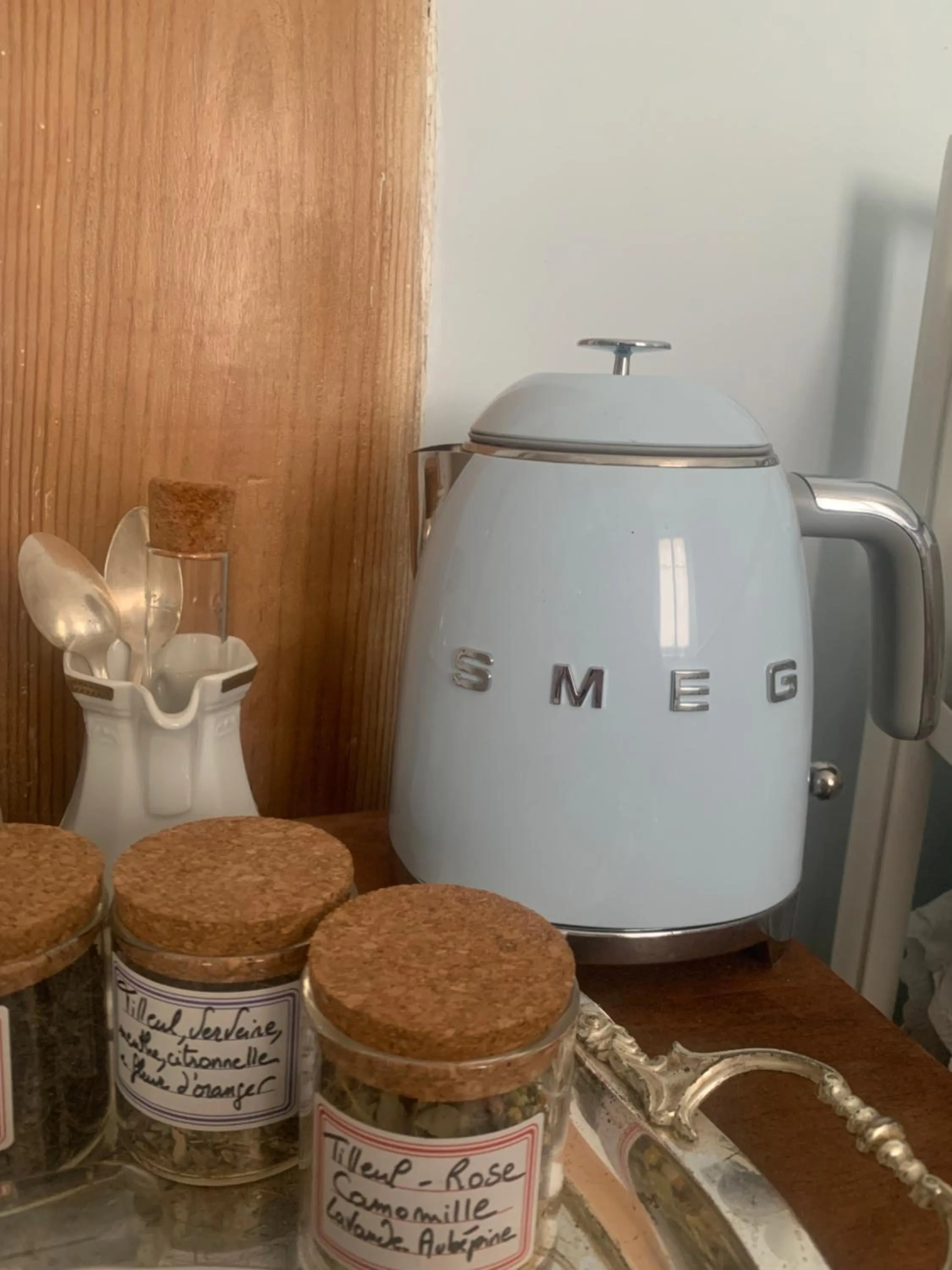 Coffee/tea facilities in La Croix Blanche