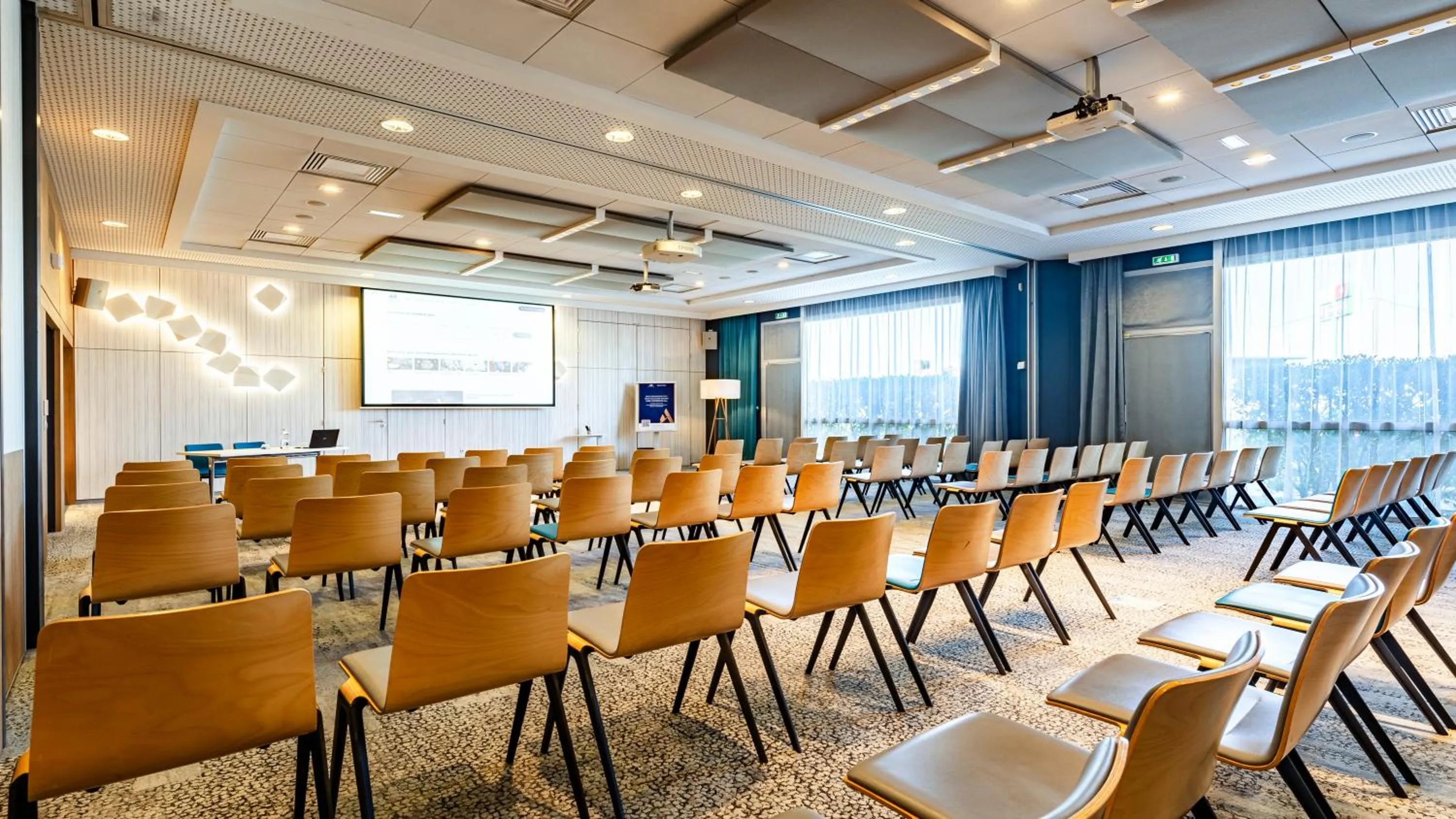 Meeting/conference room in Novotel Reims Tinqueux