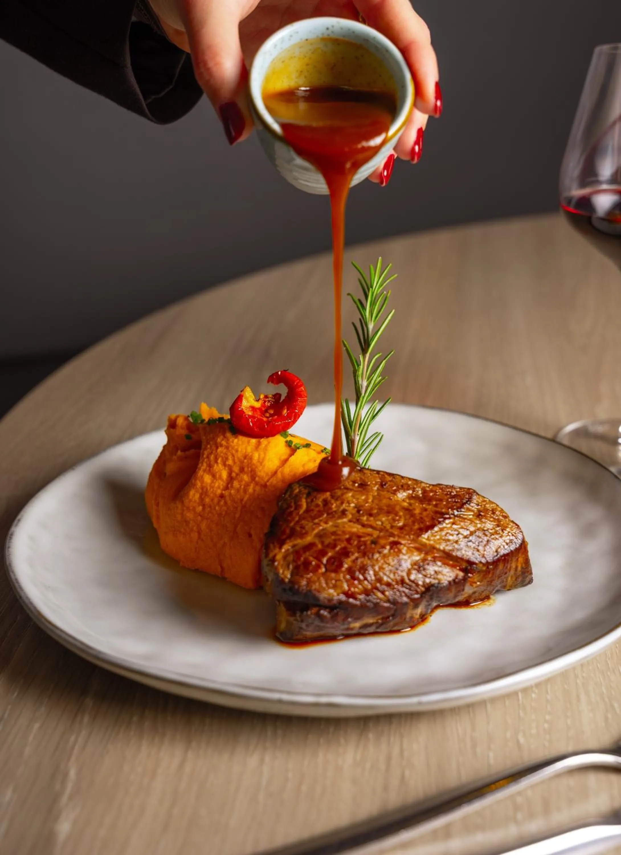 Restaurant/places to eat in Novotel Reims Tinqueux