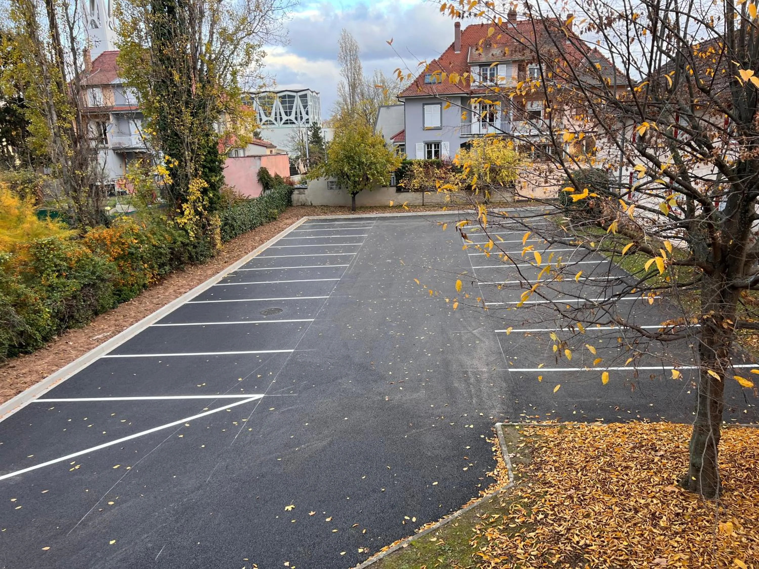 Parking in Hotel Arc-En-Ciel Colmar Contact Hotel