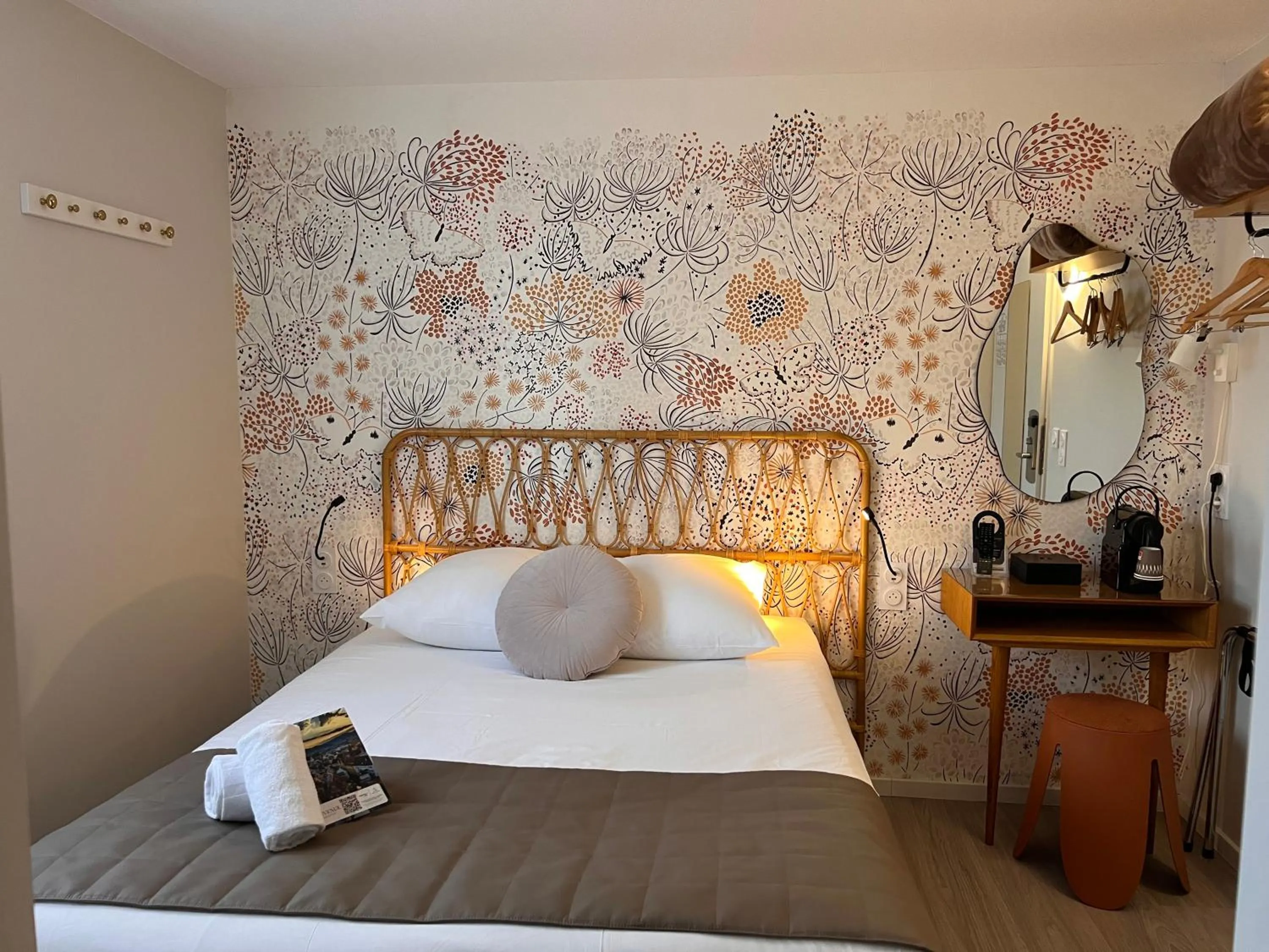 Bedroom, Bed in Hotel Arc-En-Ciel Colmar Contact Hotel