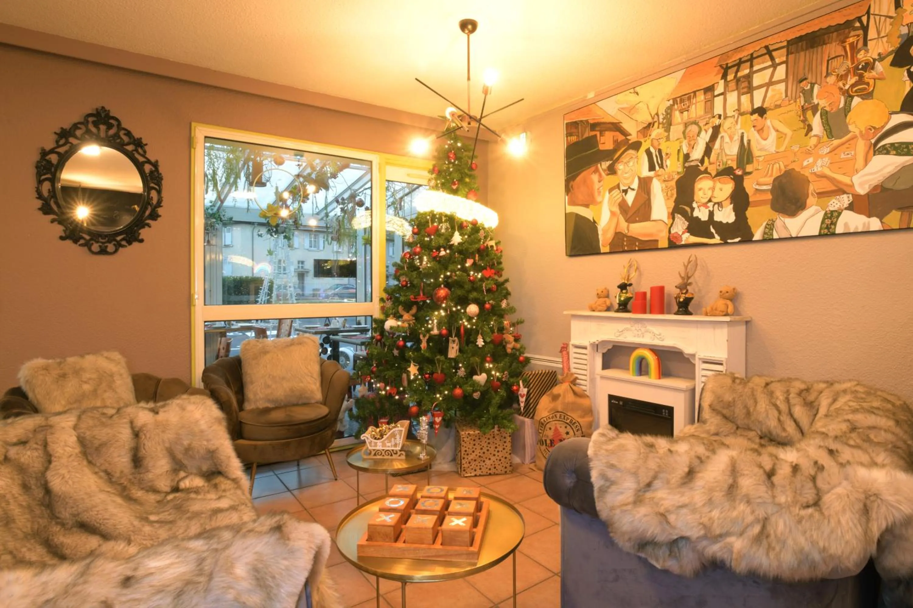 Living room in Hotel Arc-En-Ciel Colmar Contact Hotel