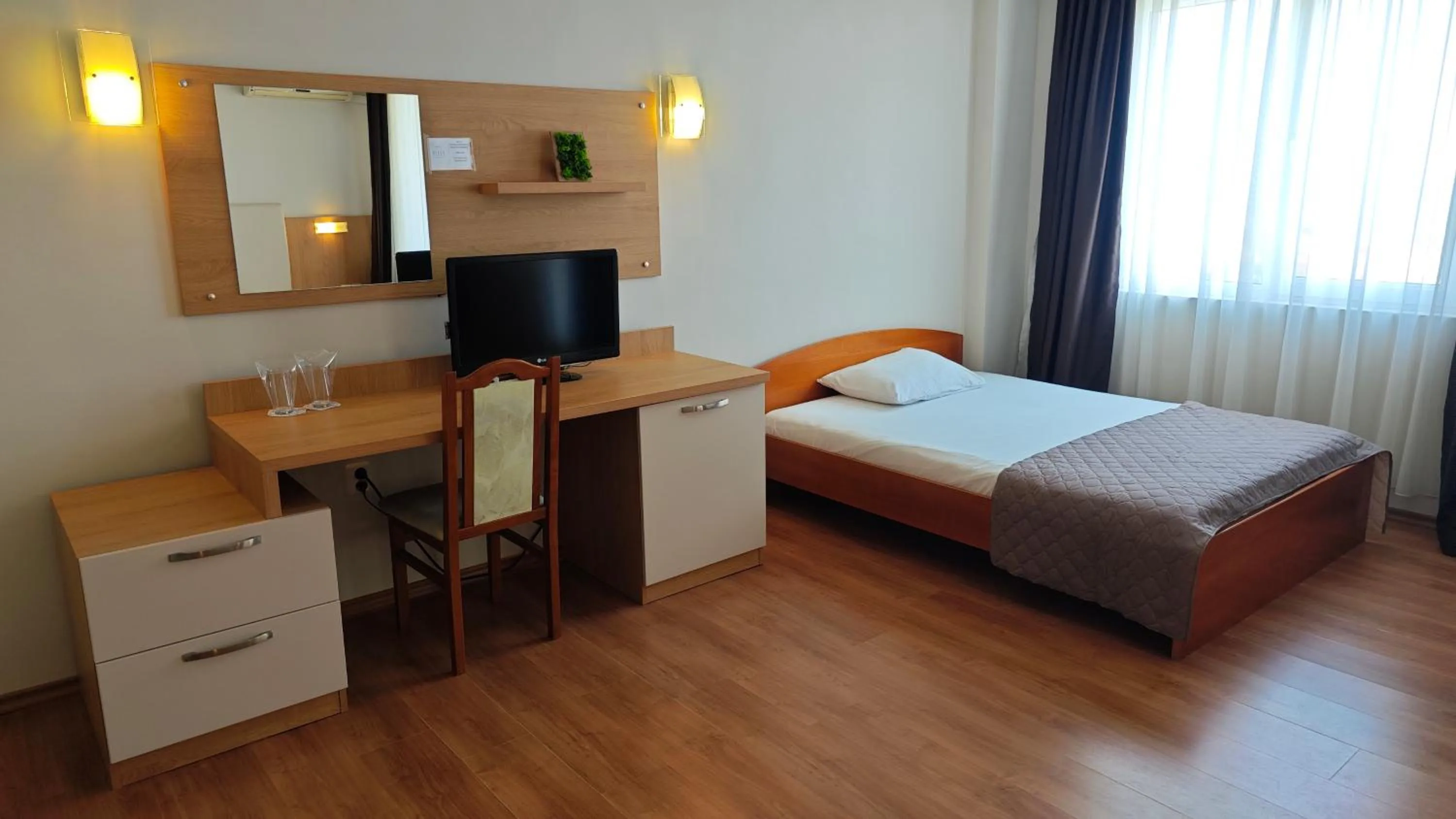 Bed in Family Hotel Milev