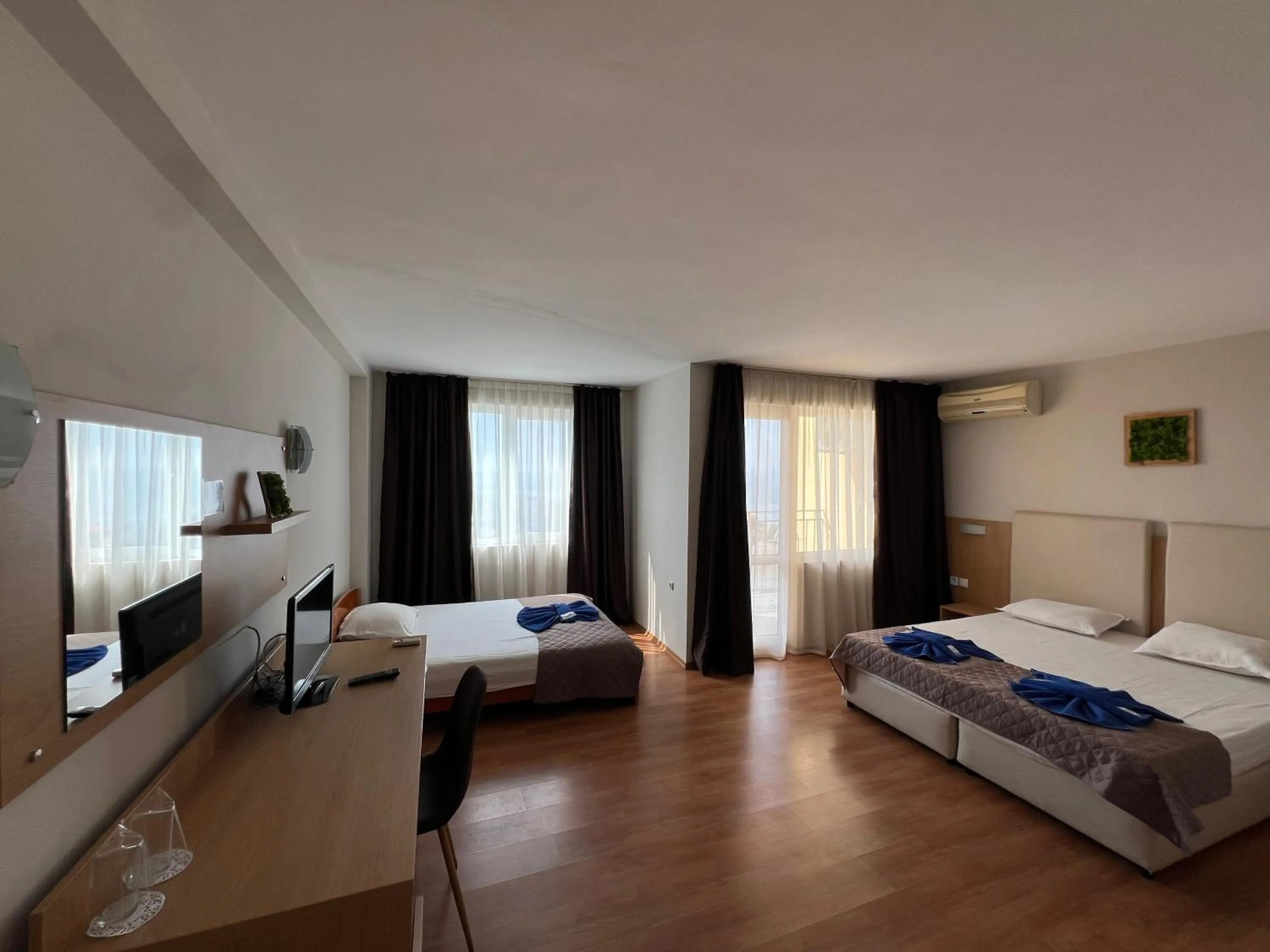 Bed in Family Hotel Milev