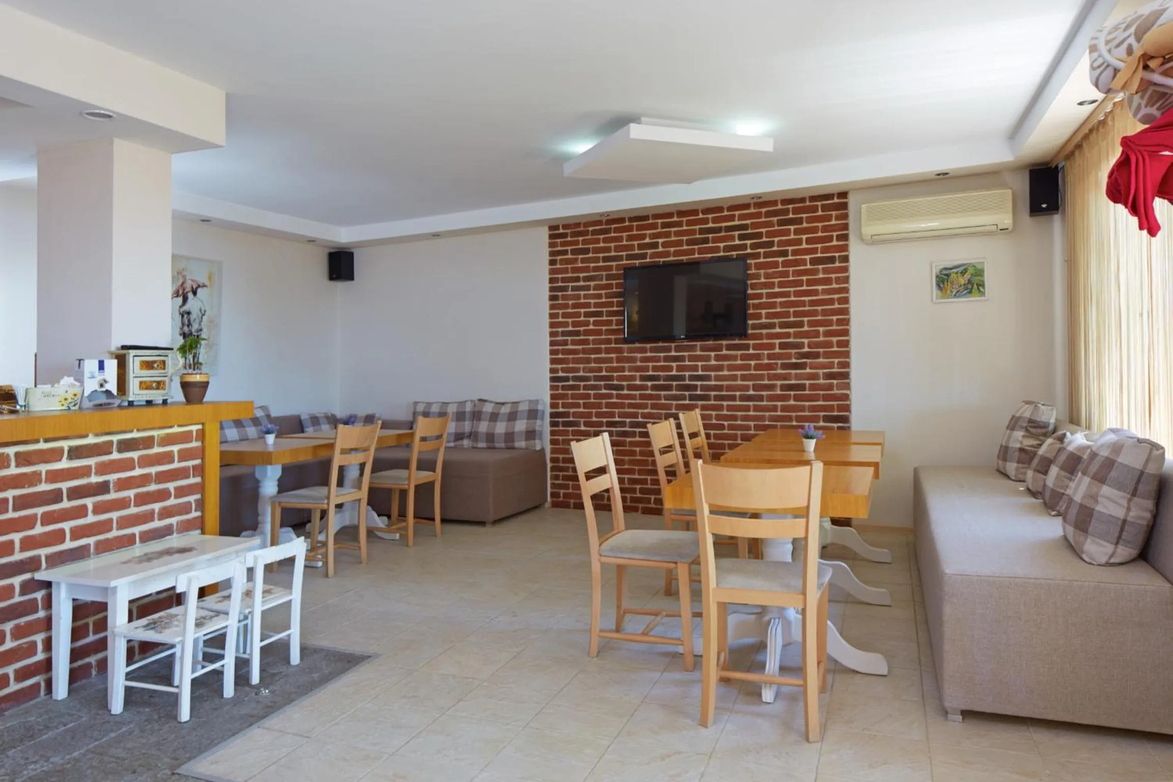 Seating area in Family Hotel Milev