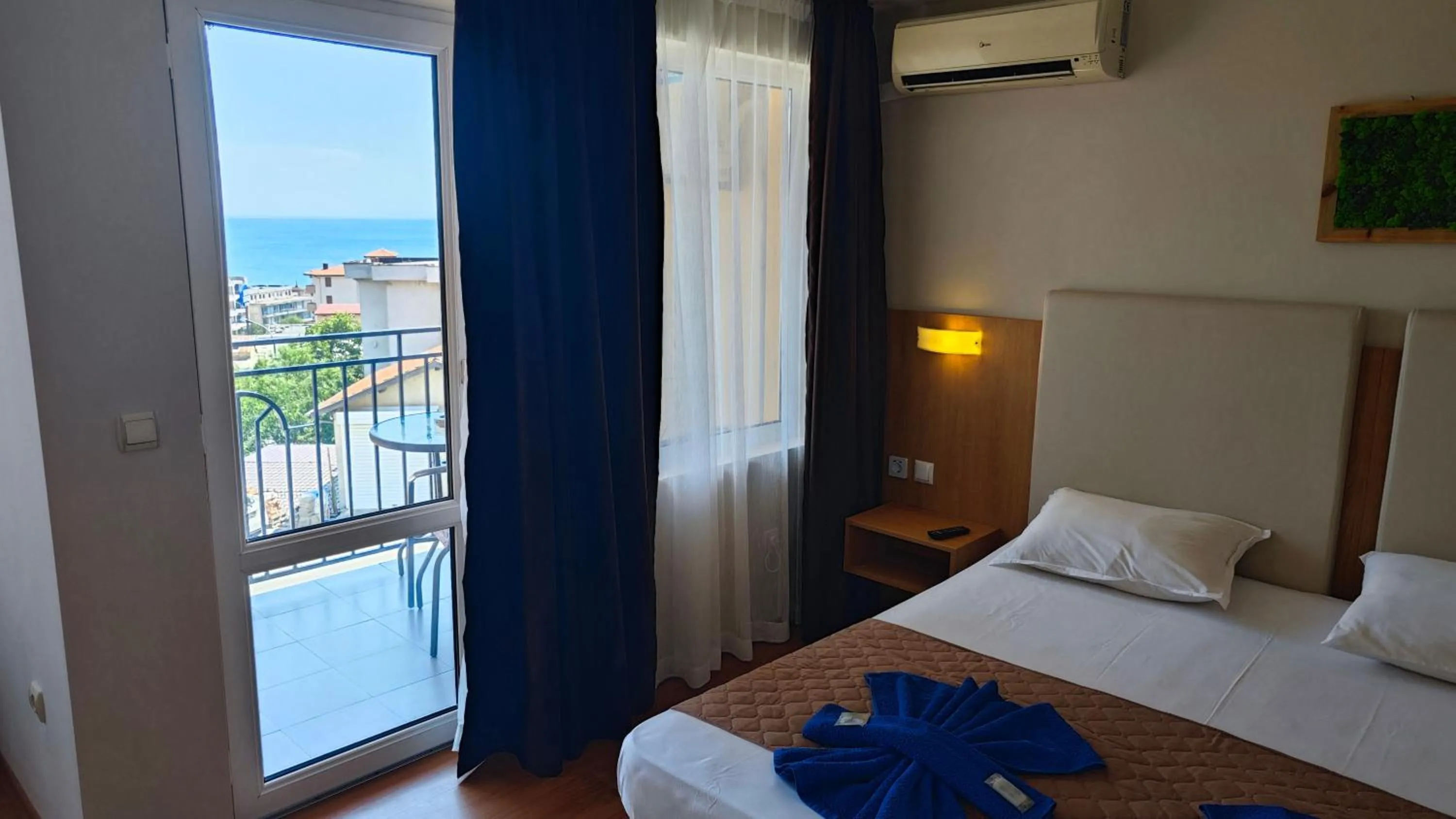 Bed in Family Hotel Milev