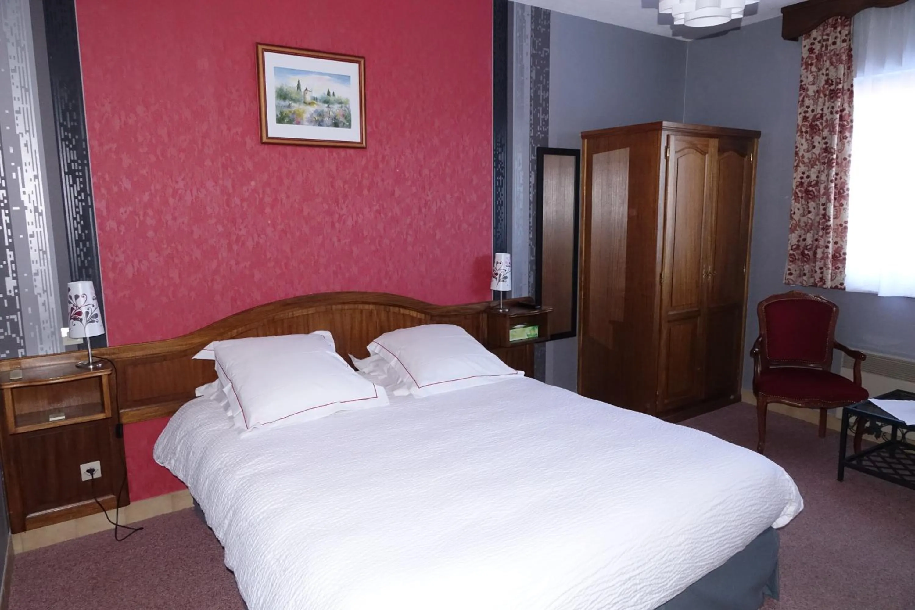 Bedroom, Bed in Hotel-Spa & Restaurant Logis Domaine Langmatt