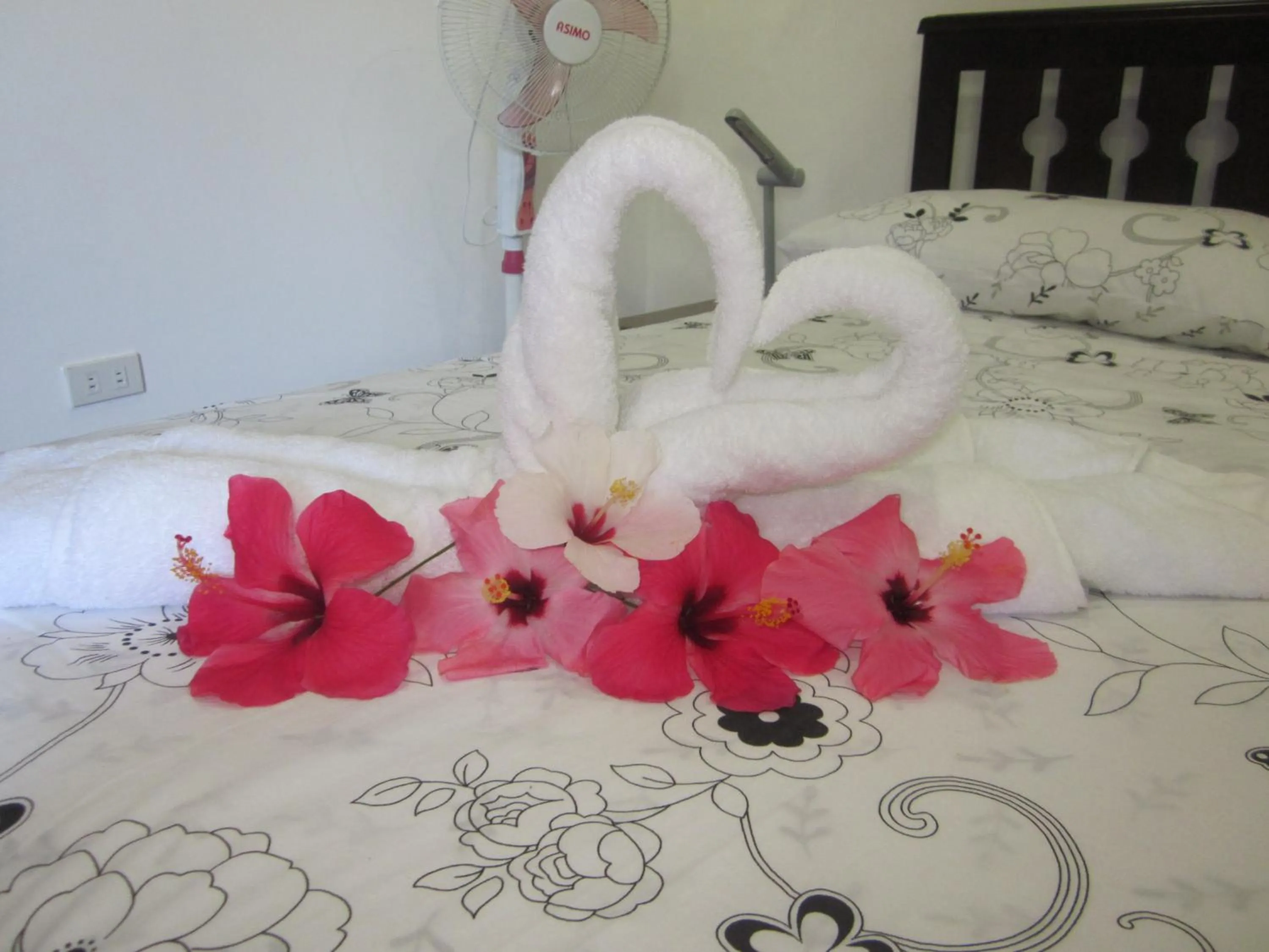 bunk bed, Bed in Greenyard Inn