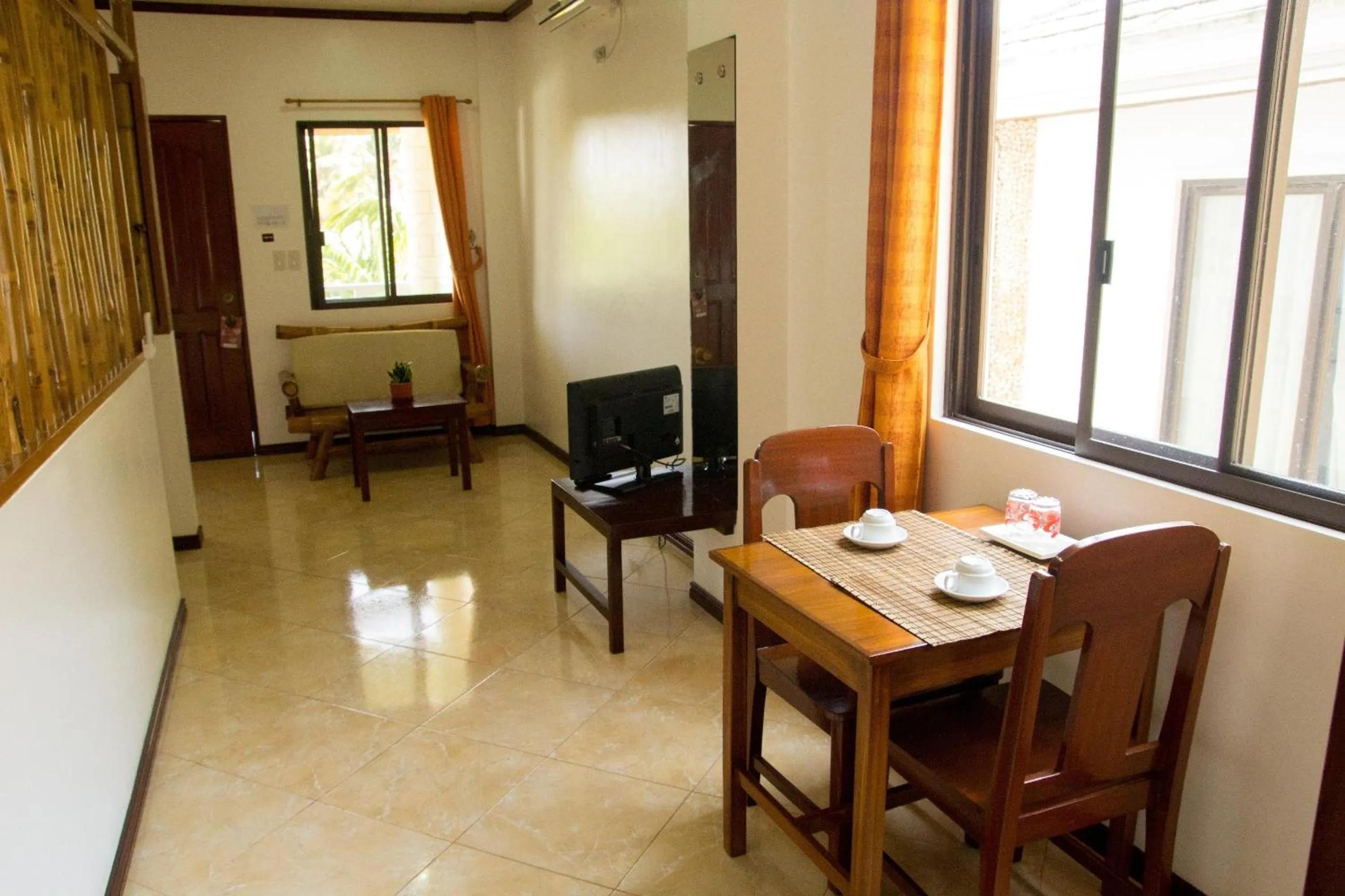 Living room in Greenyard Inn