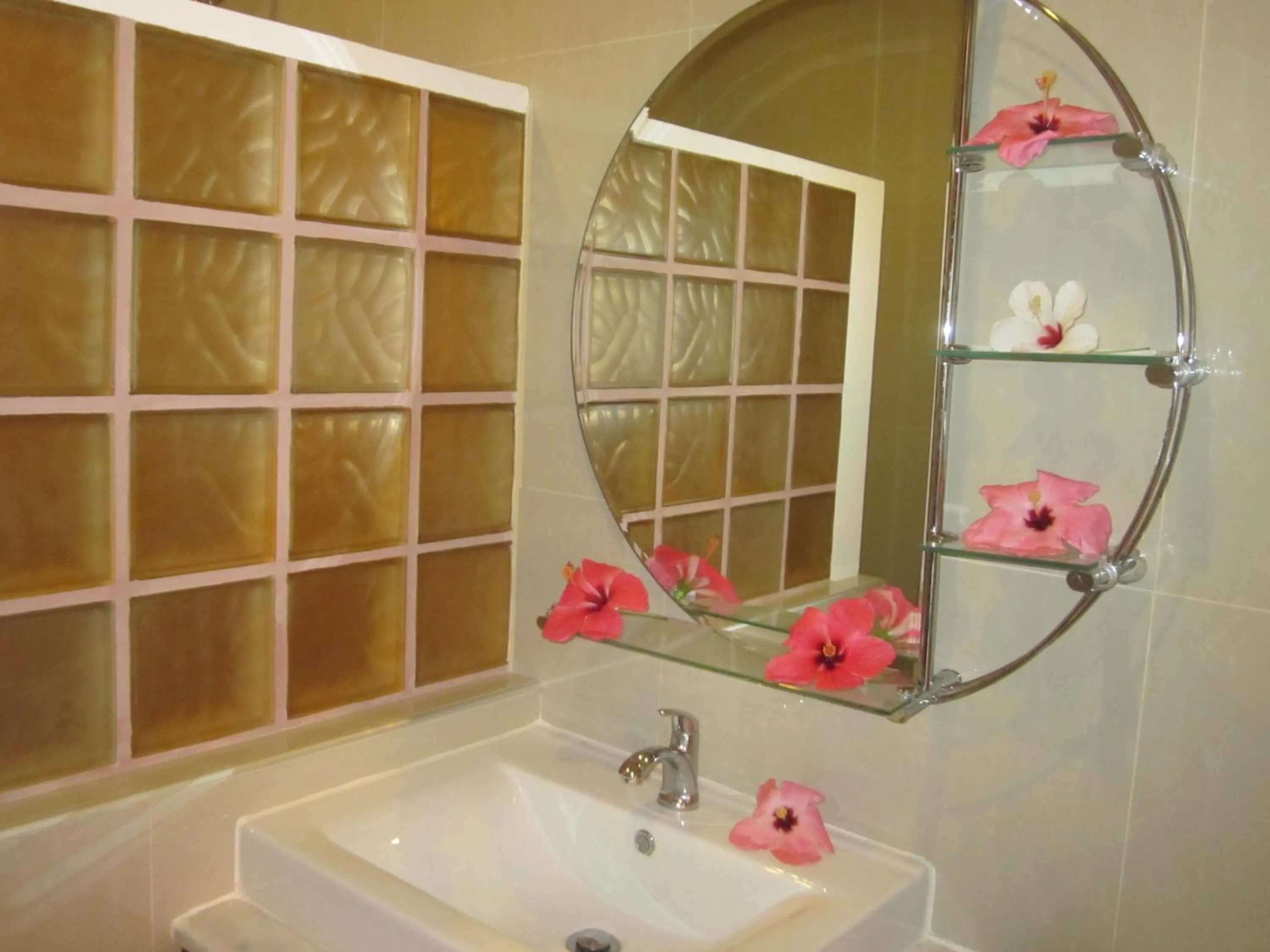 Bathroom in Greenyard Inn