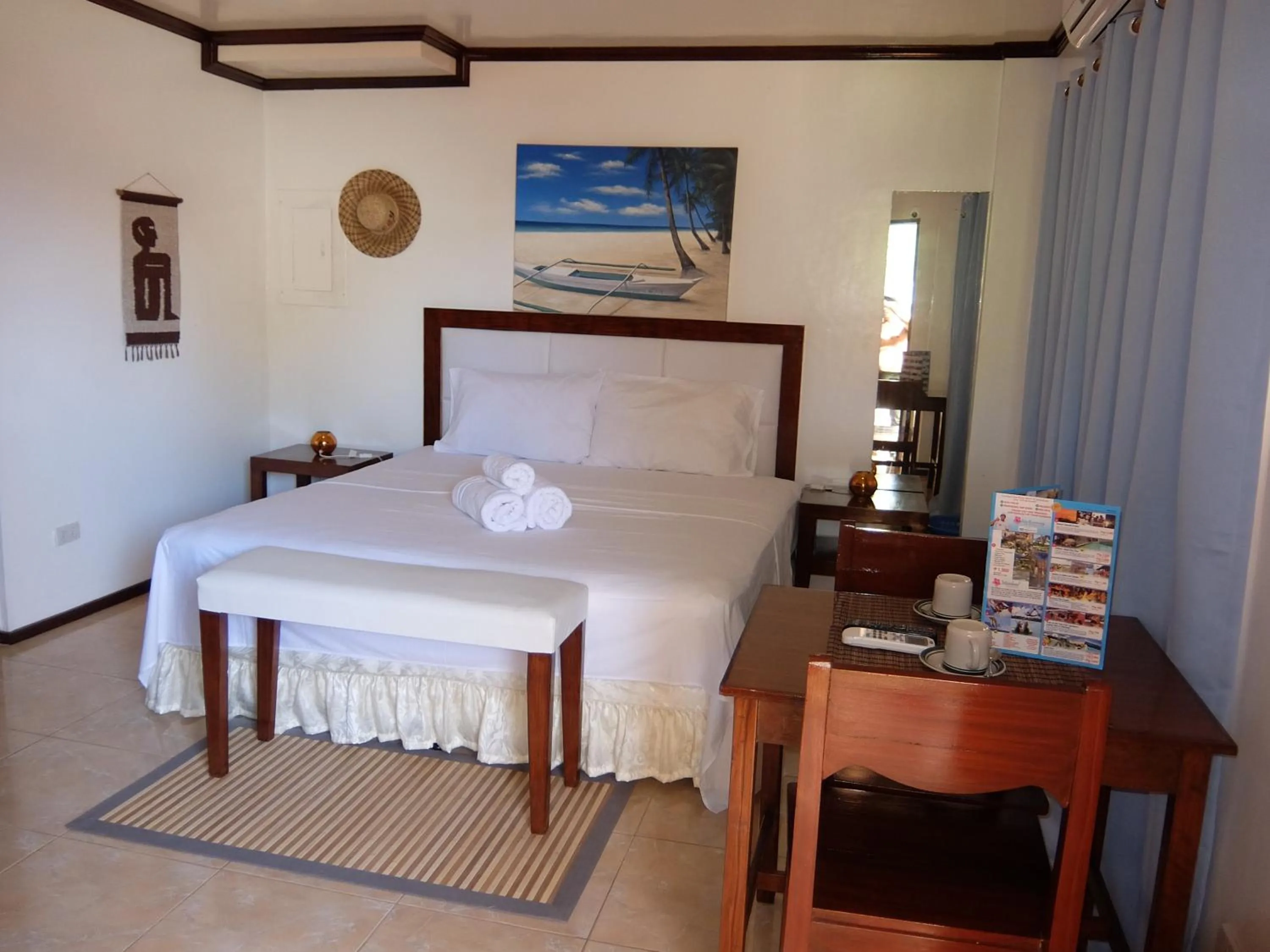 bunk bed, Bed in Greenyard Inn