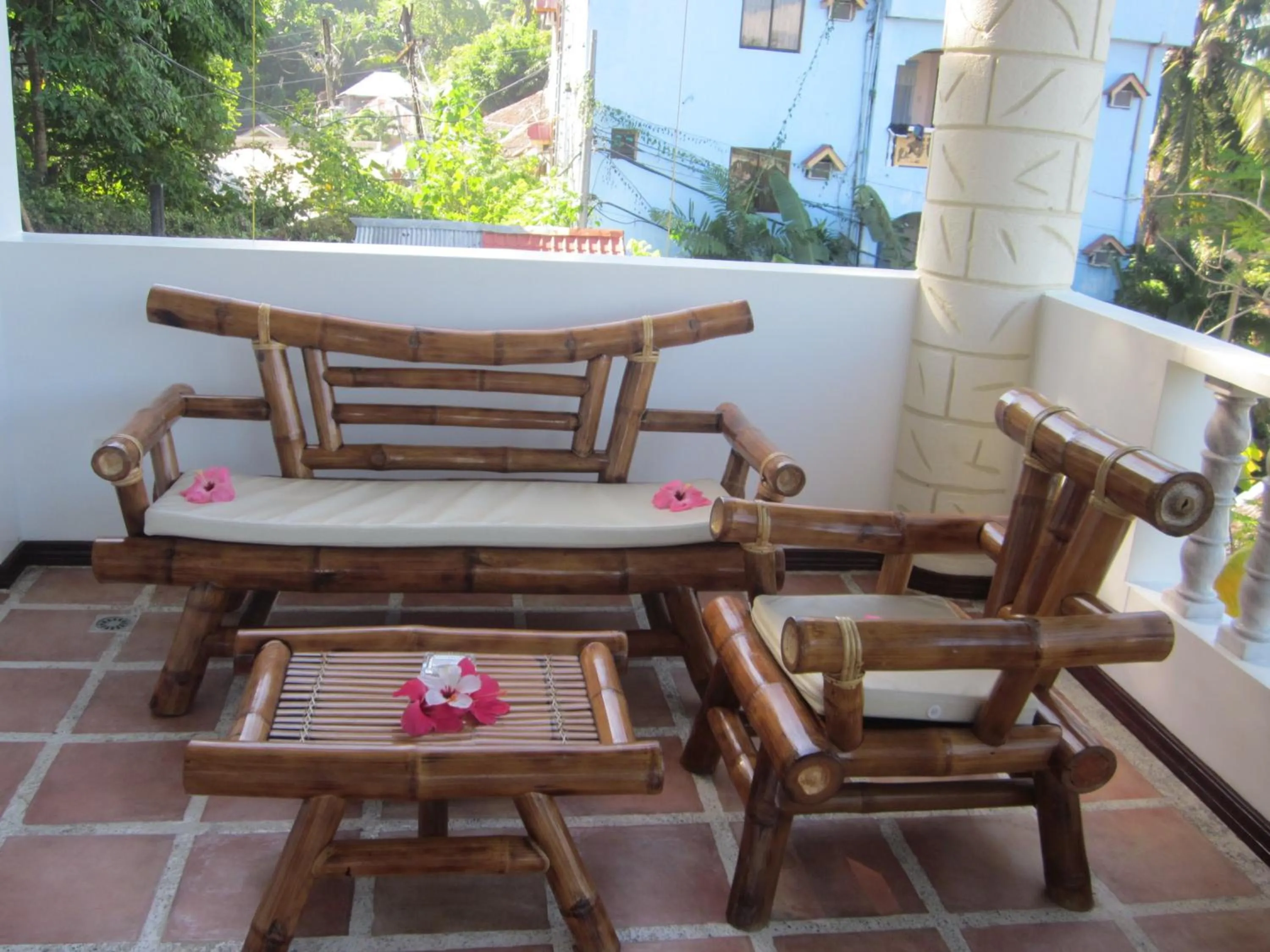 Balcony/Terrace in Greenyard Inn