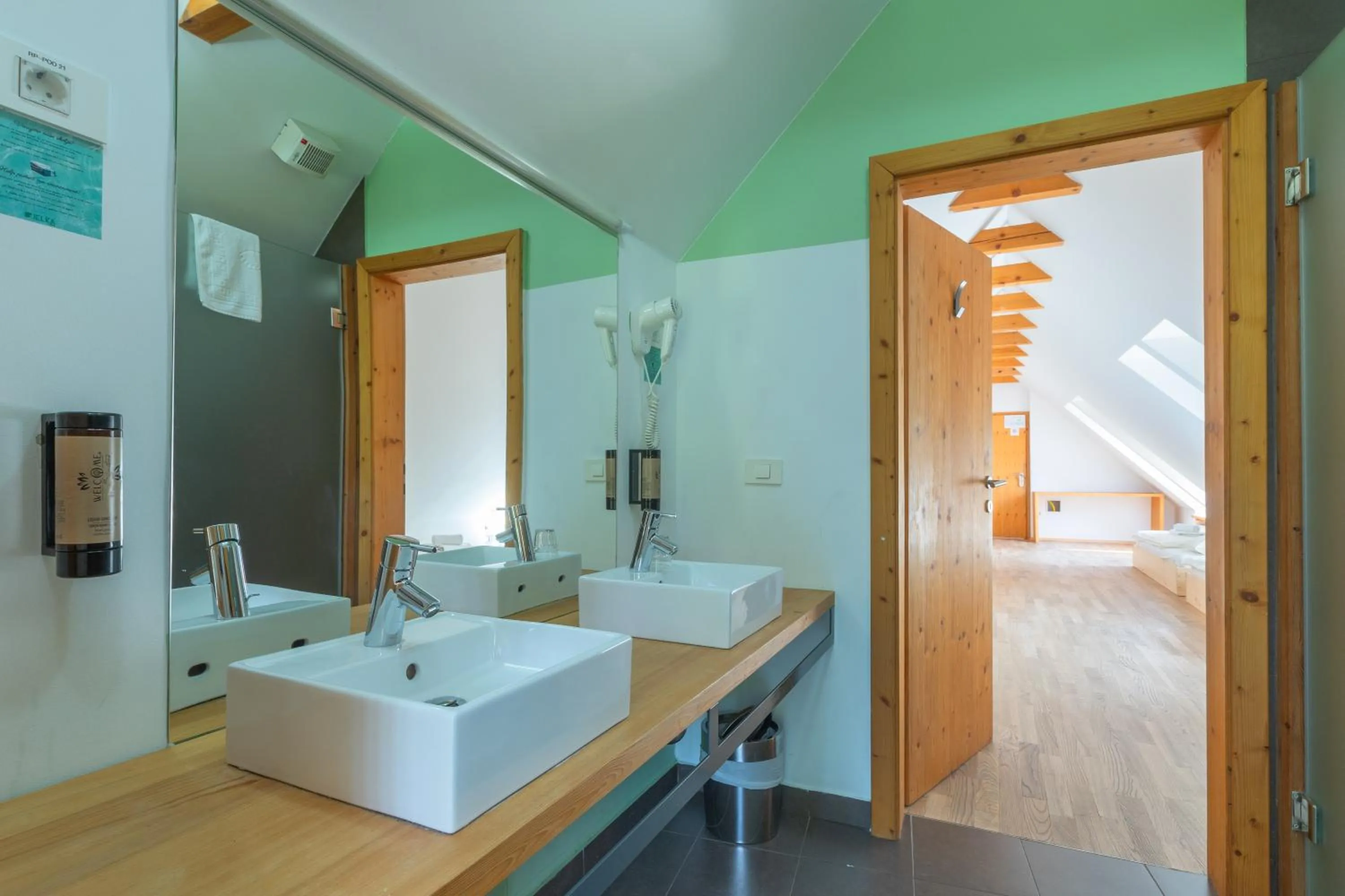 Bathroom, Bed in Hotel Jelka Pokljuka