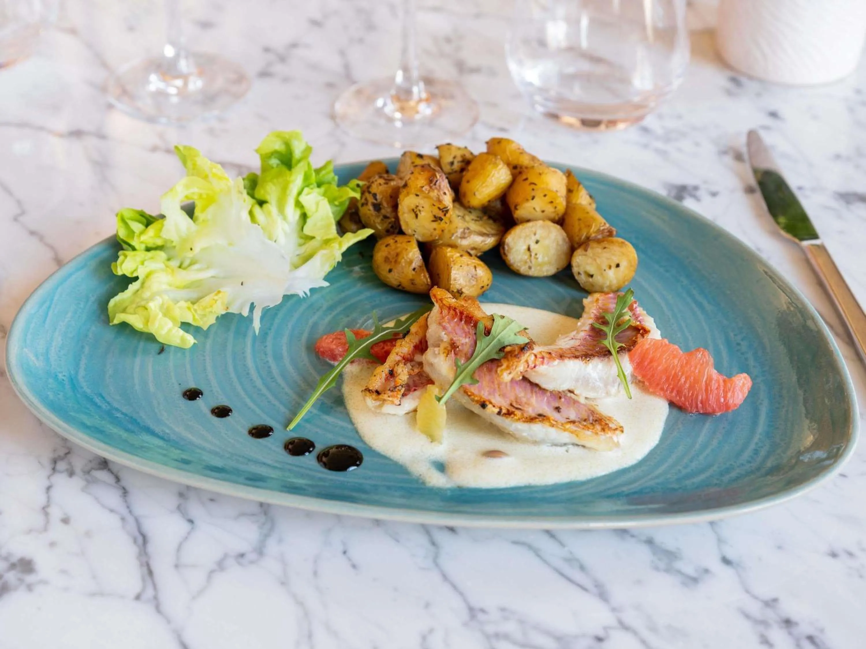 Restaurant/places to eat in Mercure Lyon Centre Château Perrache