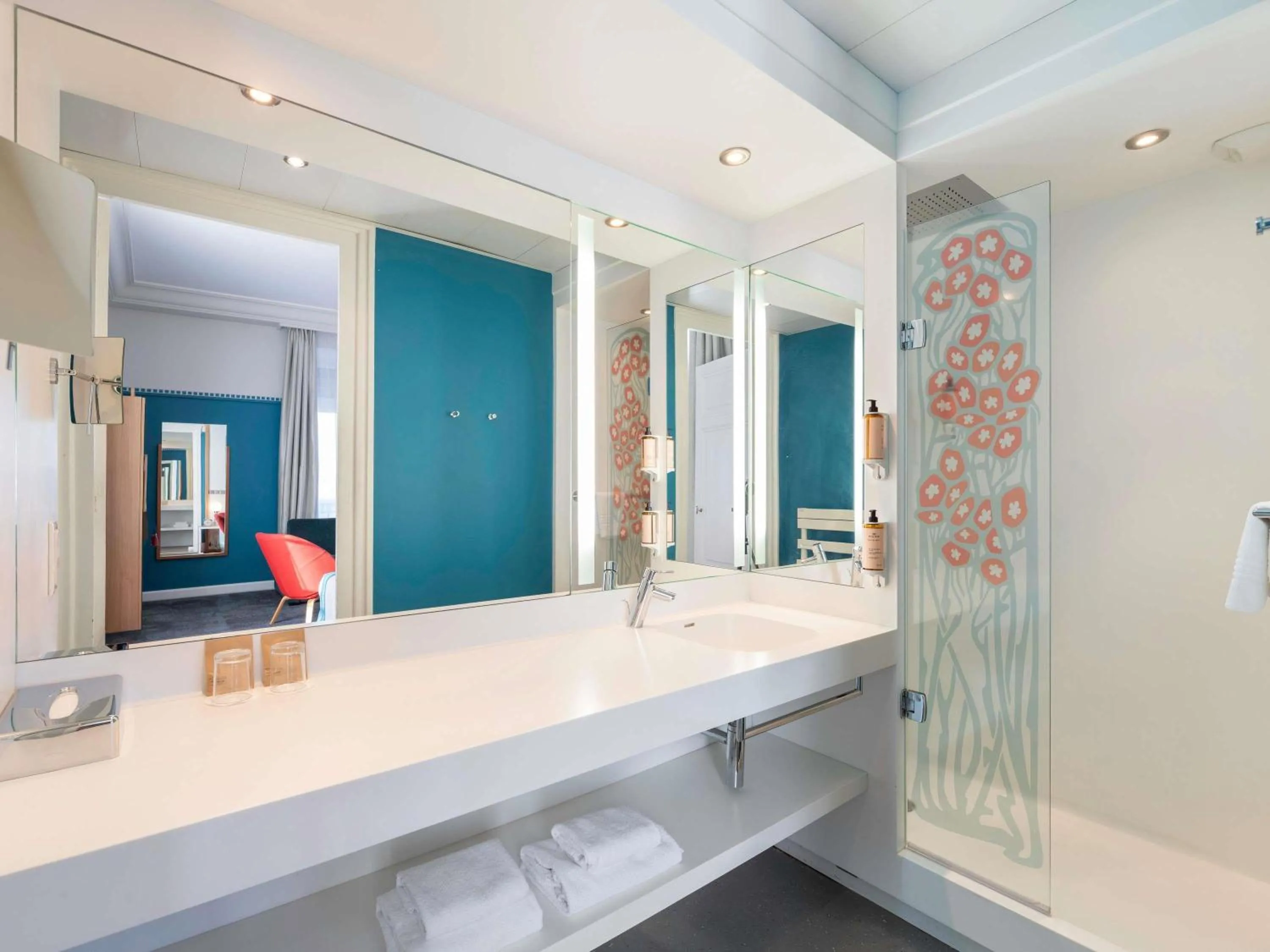 Bedroom in Mercure Lyon Centre Château Perrache