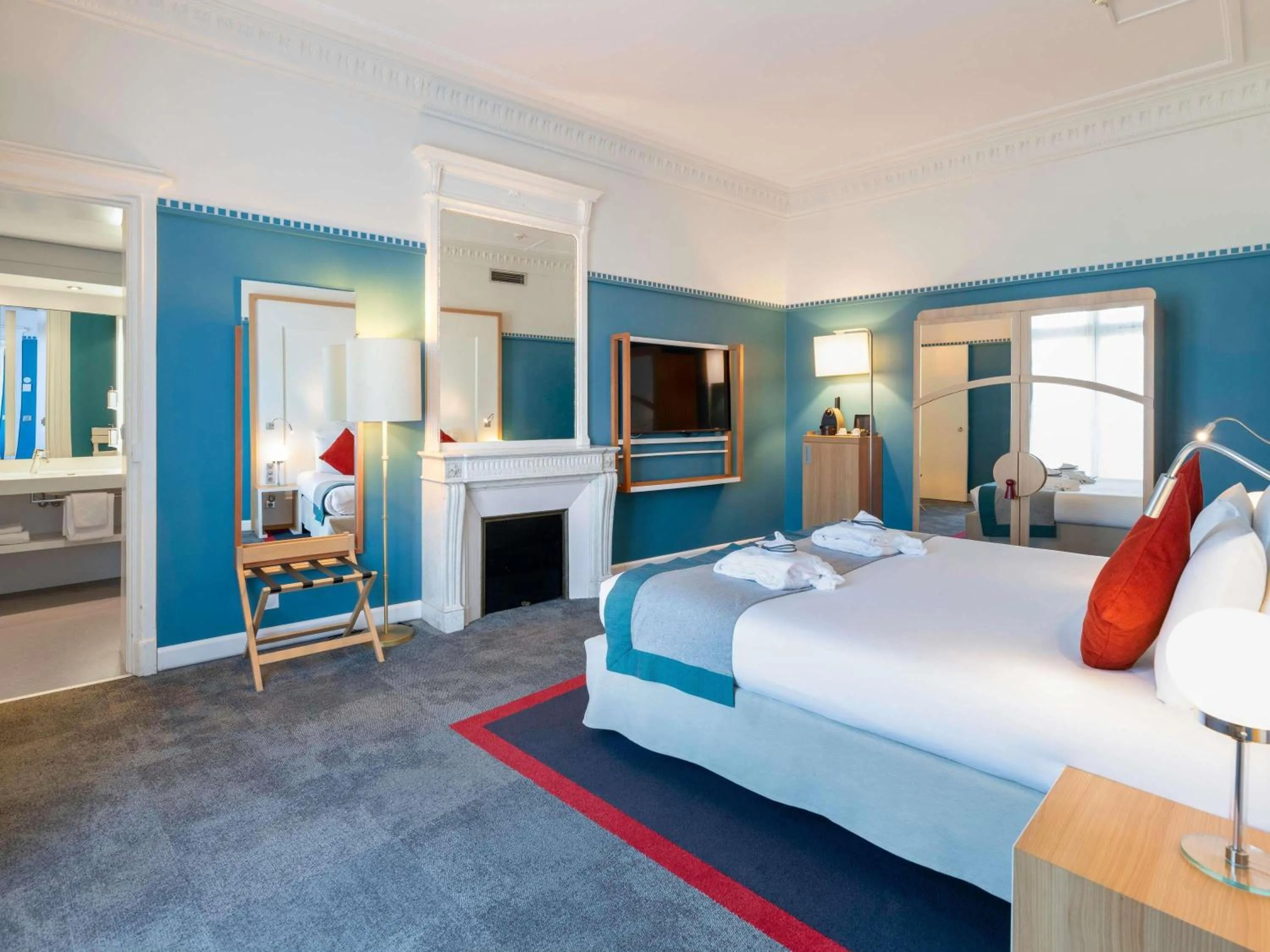 Bedroom, Bed in Mercure Lyon Centre Château Perrache