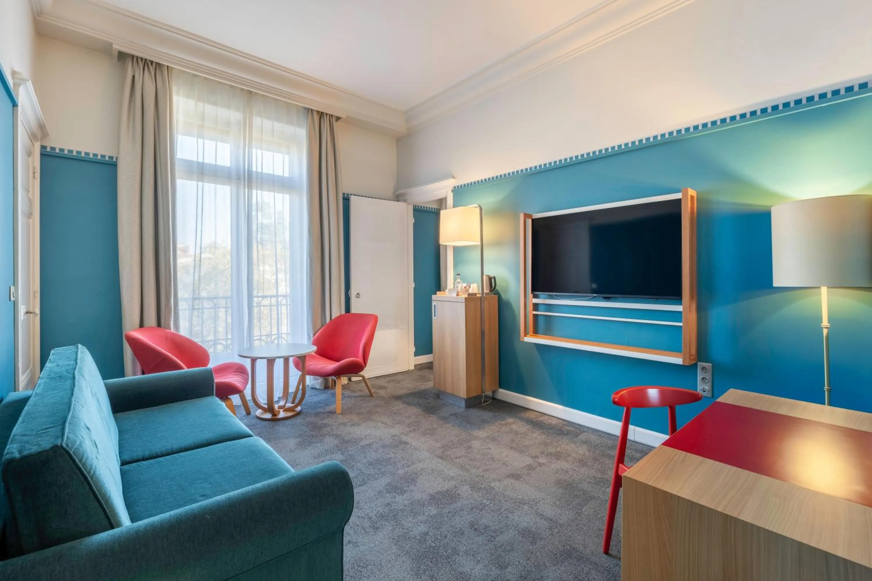 Photo of the whole room in Mercure Lyon Centre Château Perrache