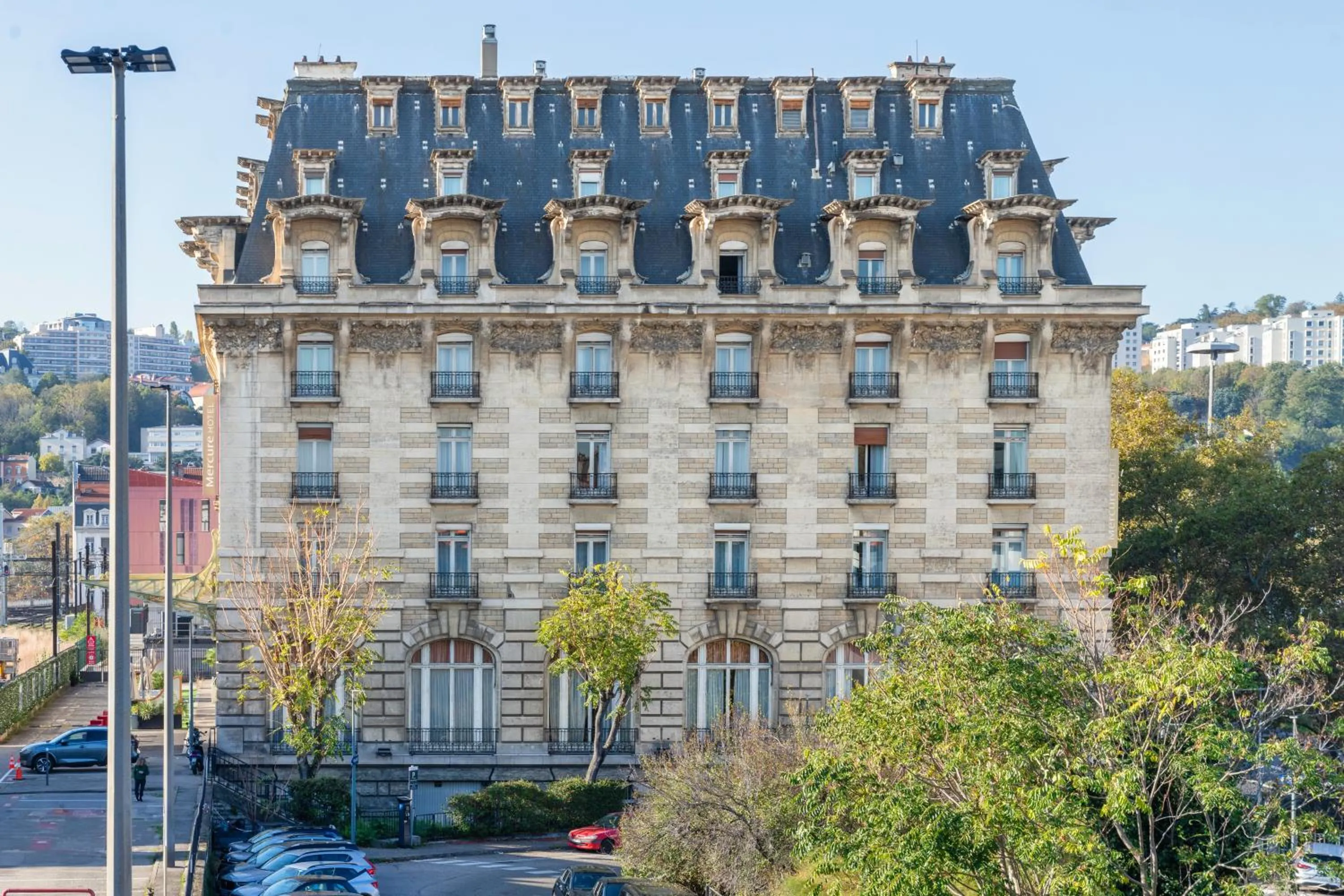 Property building in Mercure Lyon Centre Château Perrache