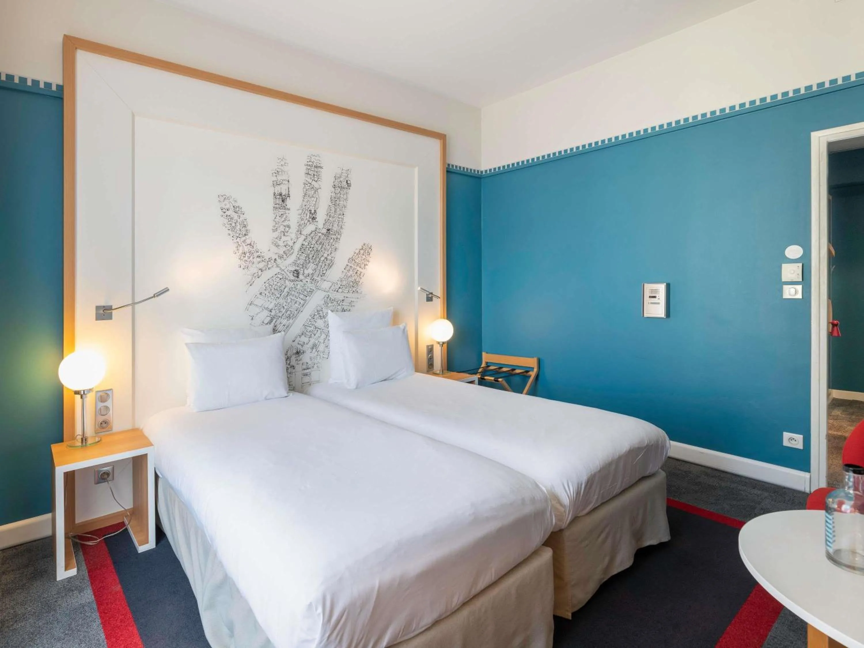 Bedroom, Bed in Mercure Lyon Centre Château Perrache