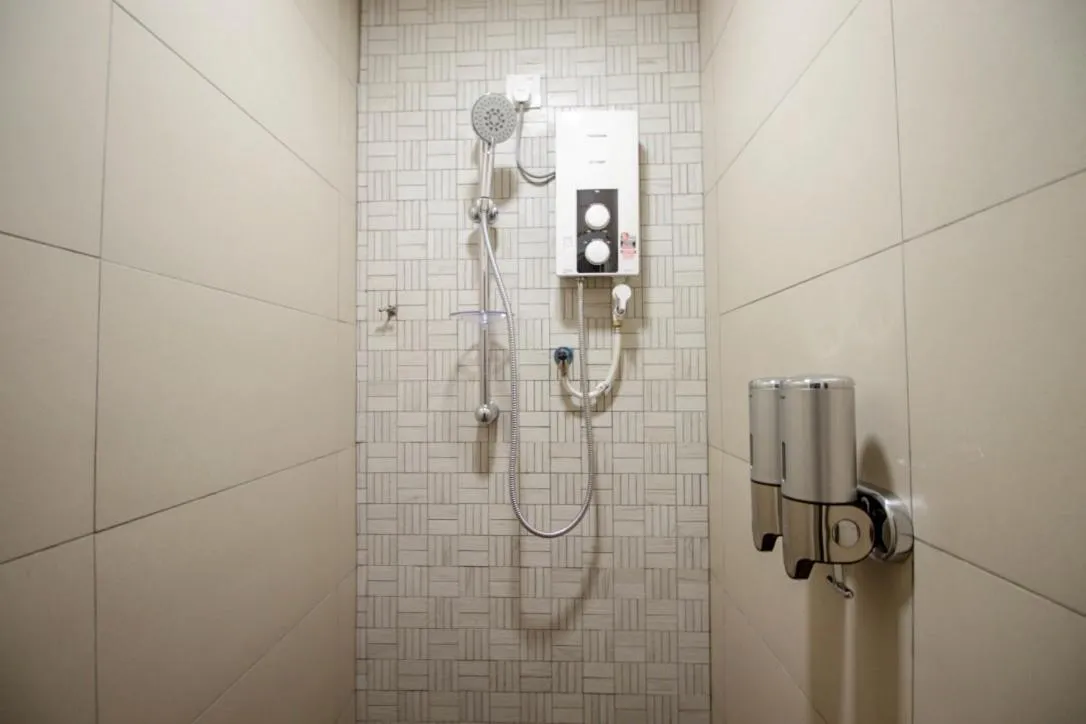 Bathroom in Hexa Hotel & Backpackers Capsules Bukit Bintang