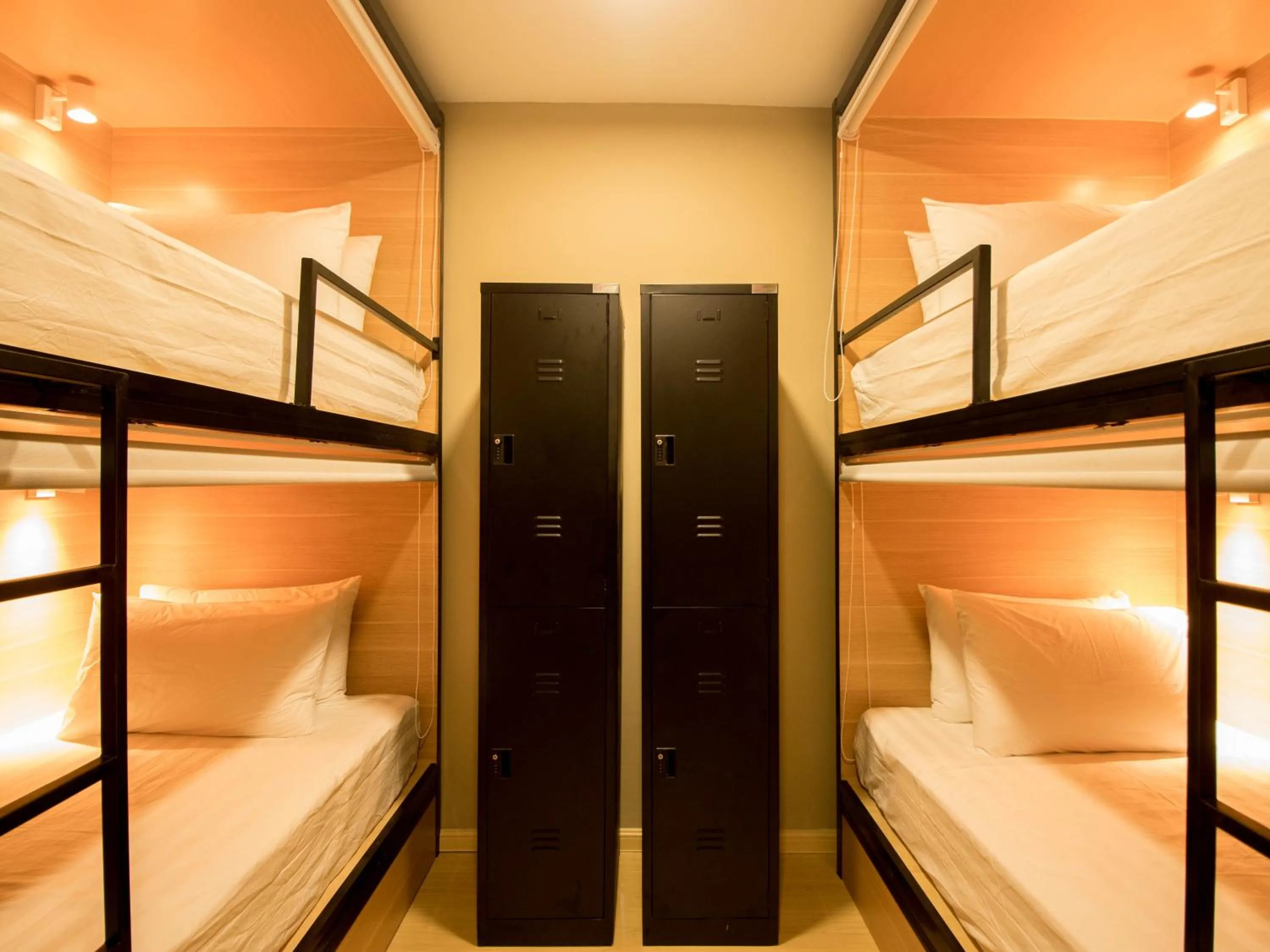 Bed in Hexa Hotel & Backpackers Capsules Bukit Bintang
