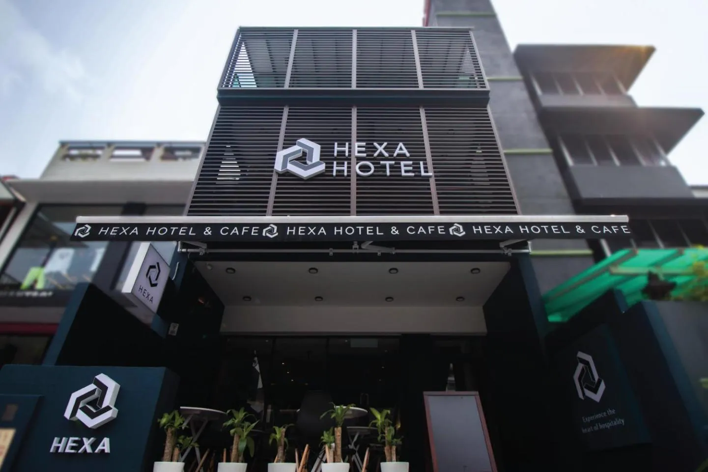 Facade/entrance in Hexa Hotel & Backpackers Capsules Bukit Bintang
