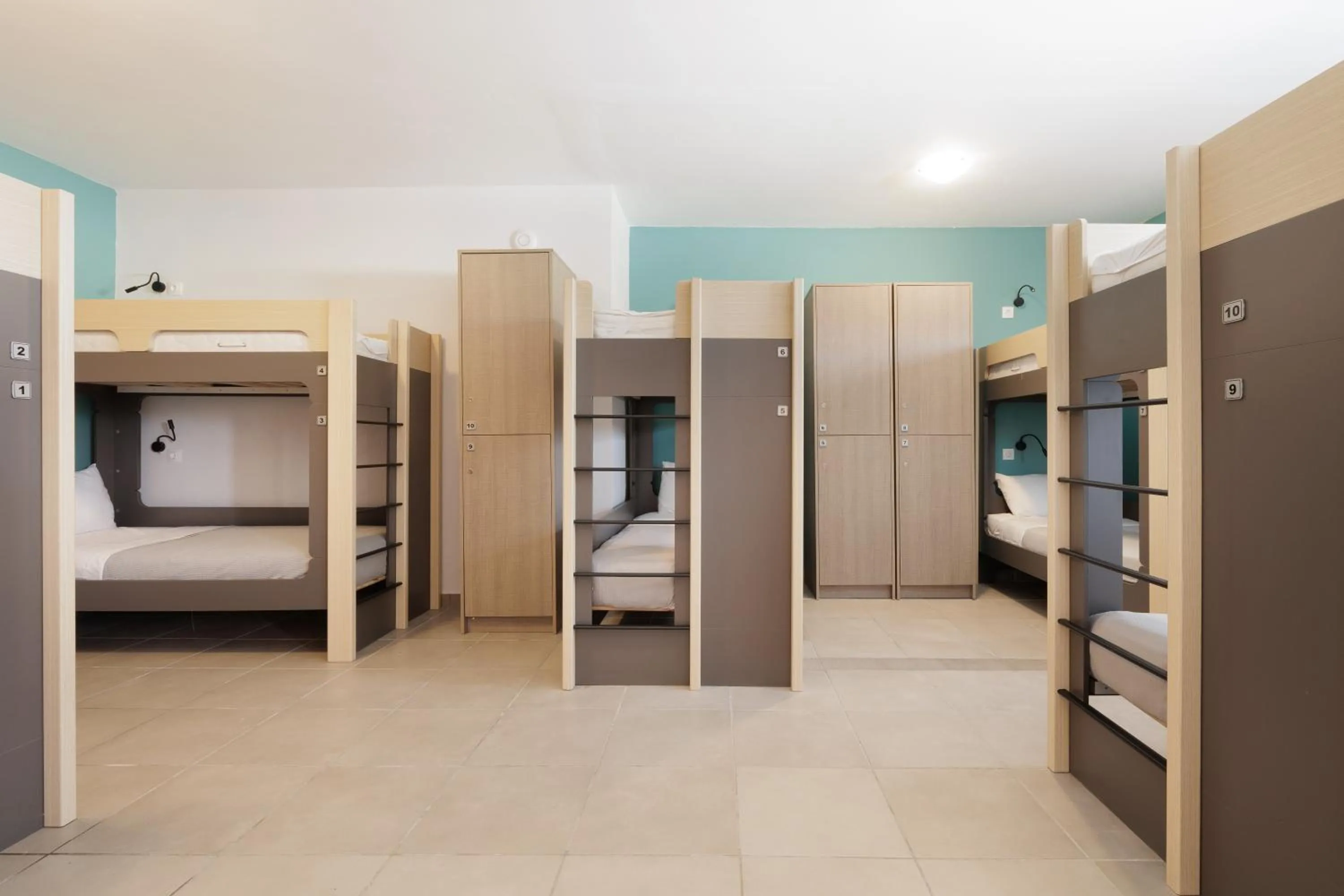 Bedroom, Bed in Local Hostel & Suites